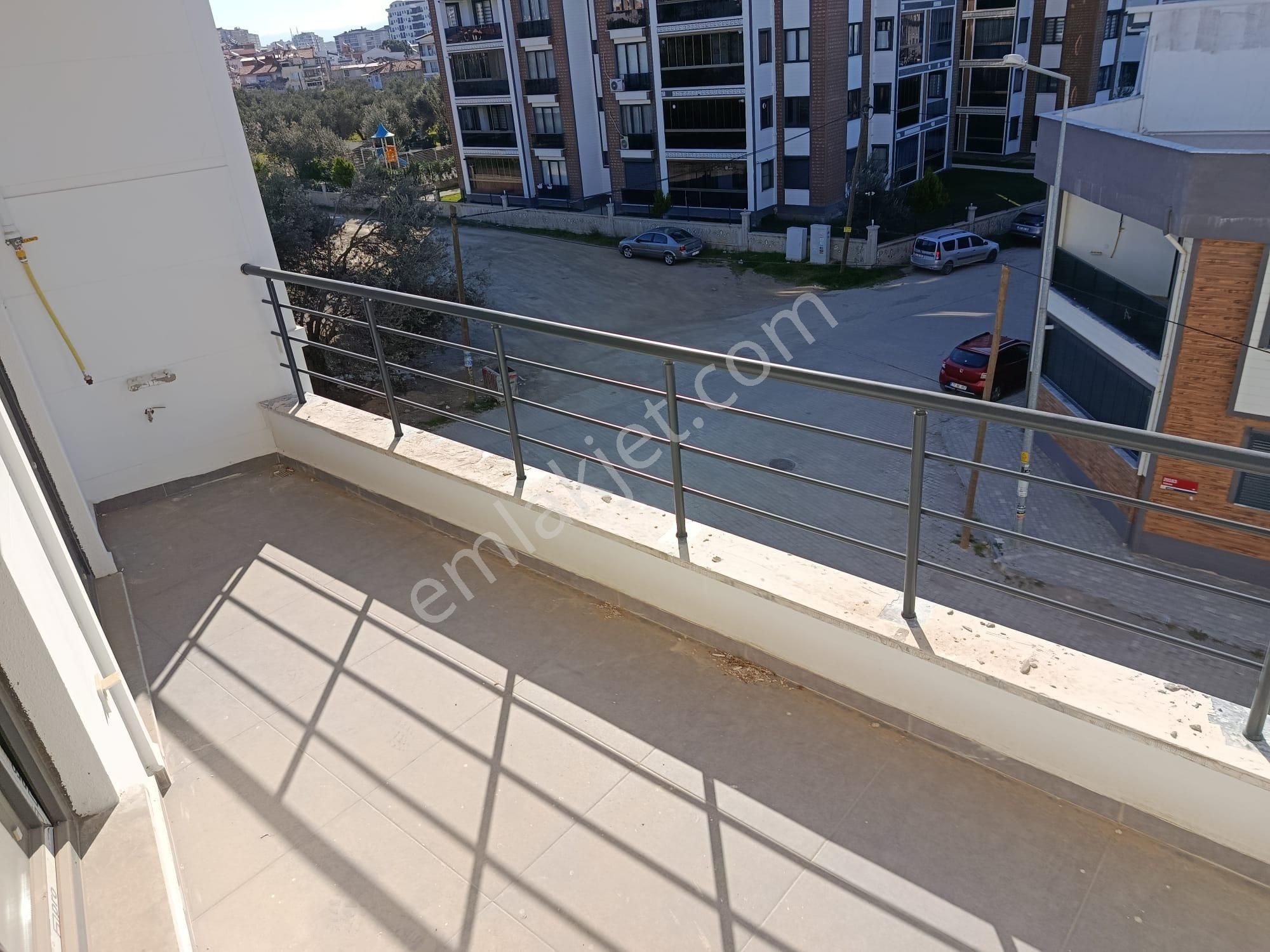 Akçay Doruk'tan Kadıköy'de Emsalsiz Arakat Daire - Görsel 5