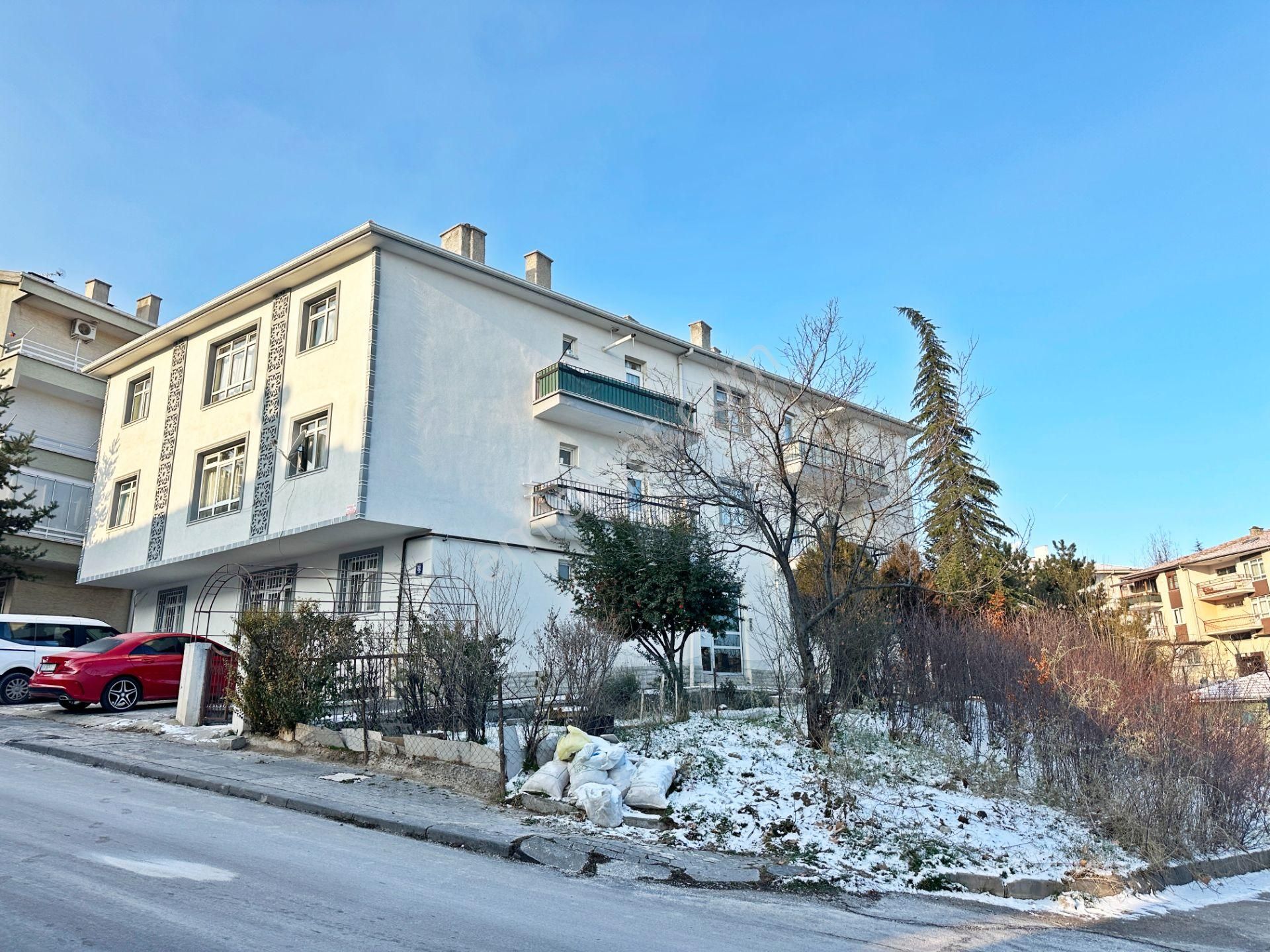 Galerıa Emlak'dan Subayevleri Son Durak Yanı 2. Kat 3+1 Mantolamalı Bina Yeni Boyalı Kiralık Daire - Görsel 35