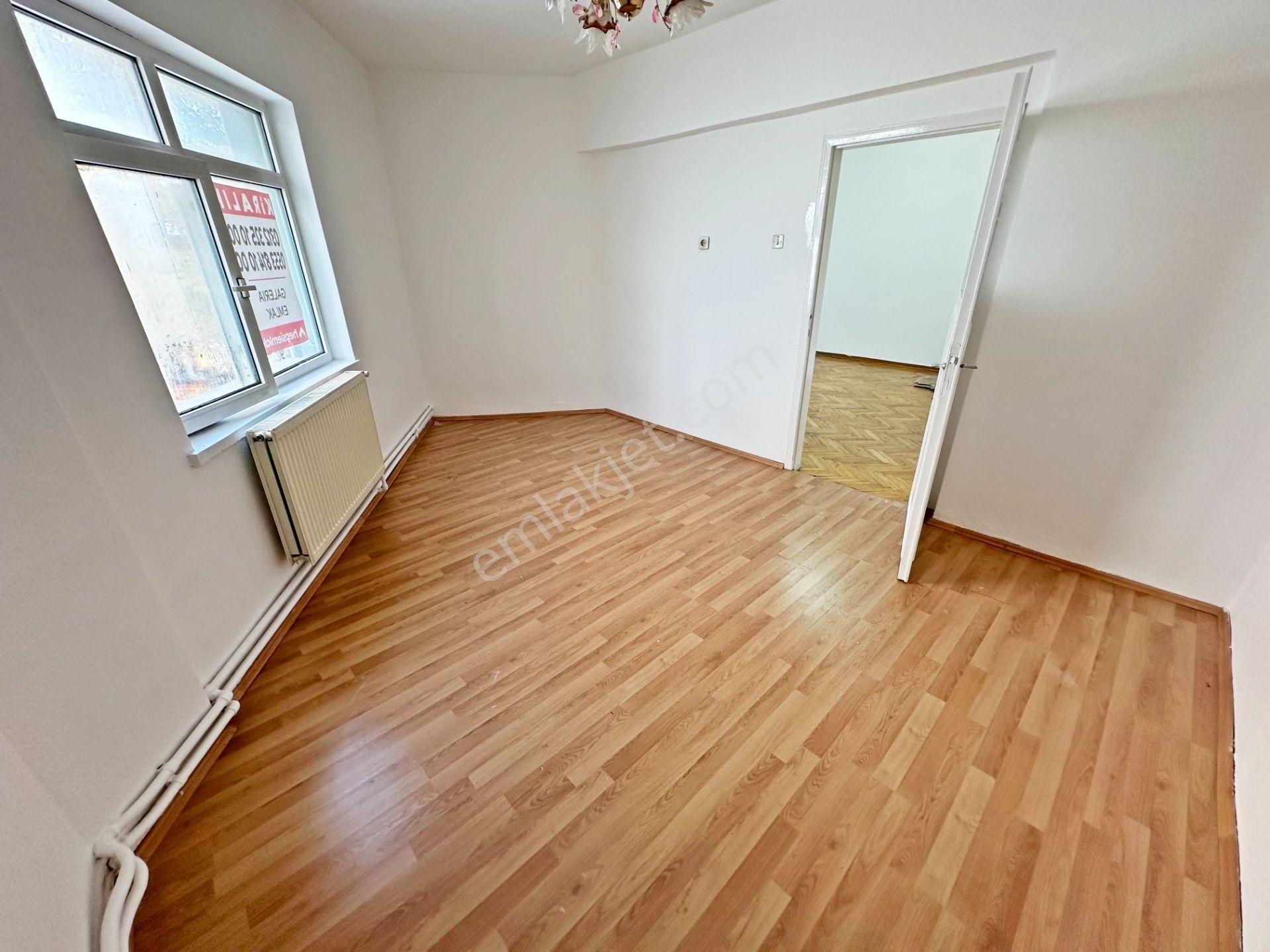 Galerıa Emlak'dan Subayevleri Son Durak Yanı 2. Kat 3+1 Mantolamalı Bina Yeni Boyalı Kiralık Daire - Görsel 11