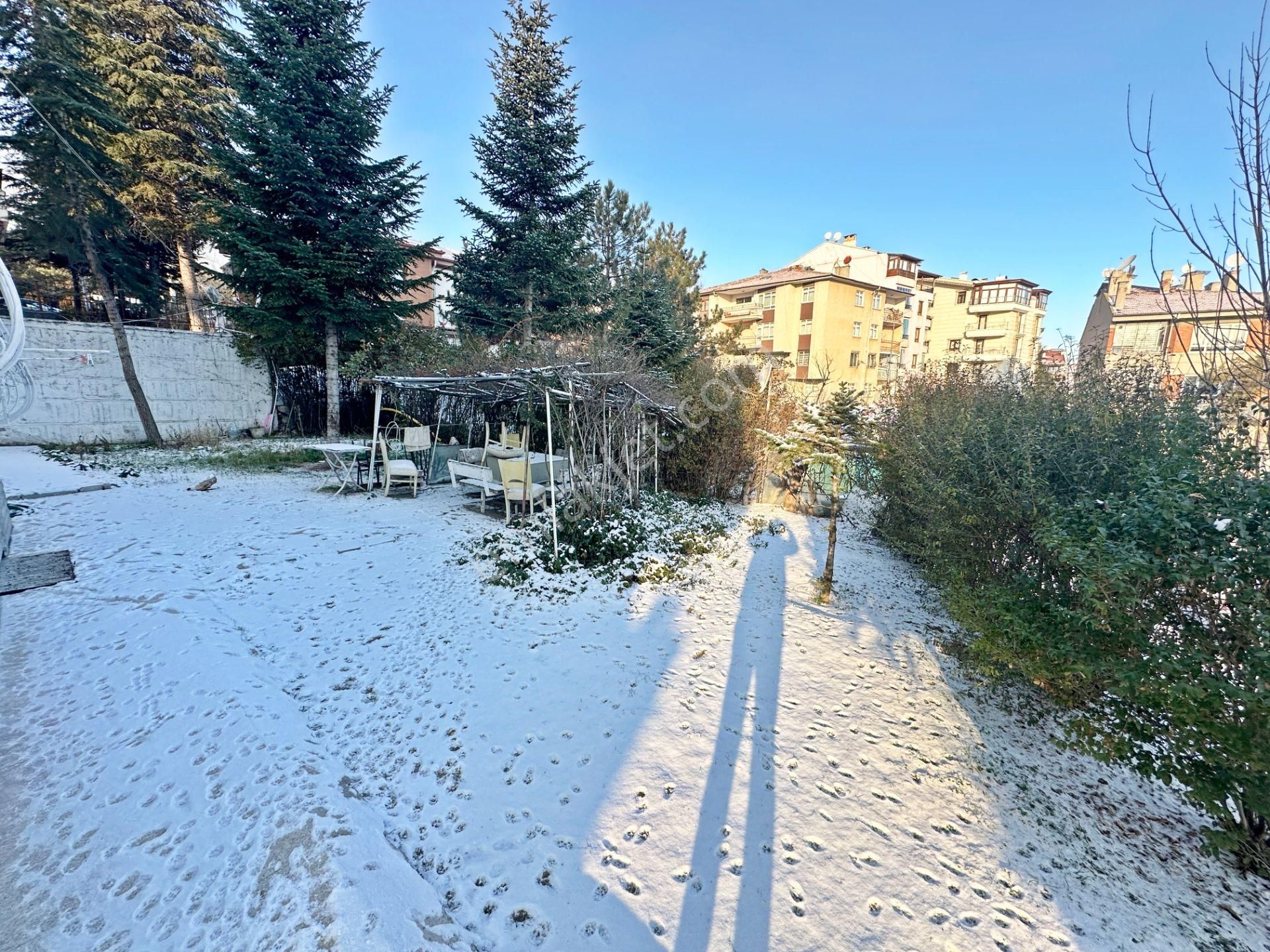 Galerıa Emlak'dan Subayevleri Son Durak Yanı 2. Kat 3+1 Mantolamalı Bina Yeni Boyalı Kiralık Daire - Görsel 33