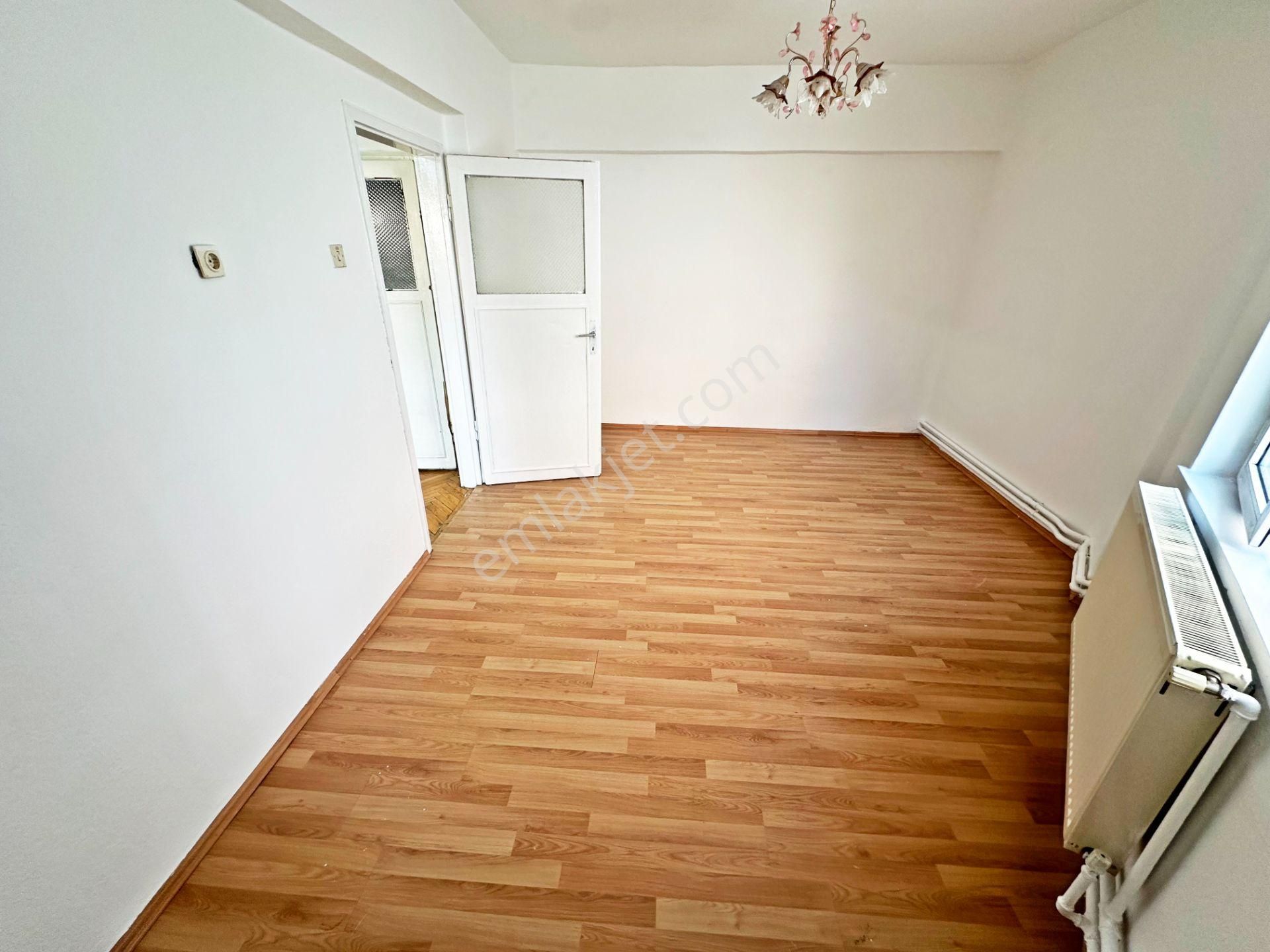 Galerıa Emlak'dan Subayevleri Son Durak Yanı 2. Kat 3+1 Mantolamalı Bina Yeni Boyalı Kiralık Daire - Görsel 10