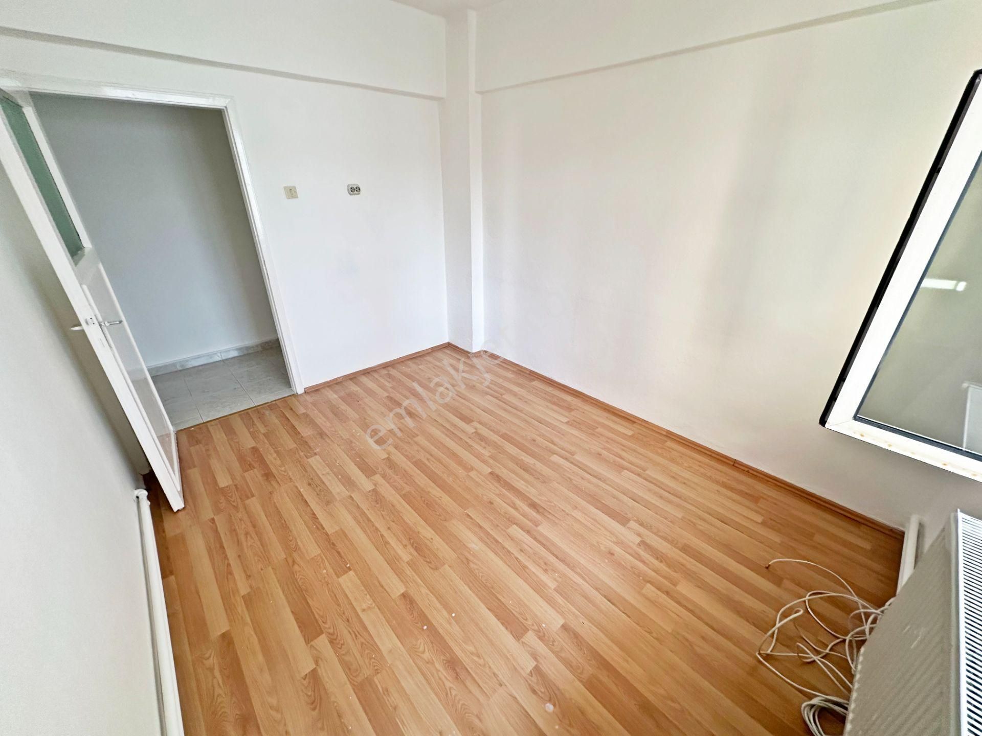 Galerıa Emlak'dan Subayevleri Son Durak Yanı 2. Kat 3+1 Mantolamalı Bina Yeni Boyalı Kiralık Daire - Görsel 21