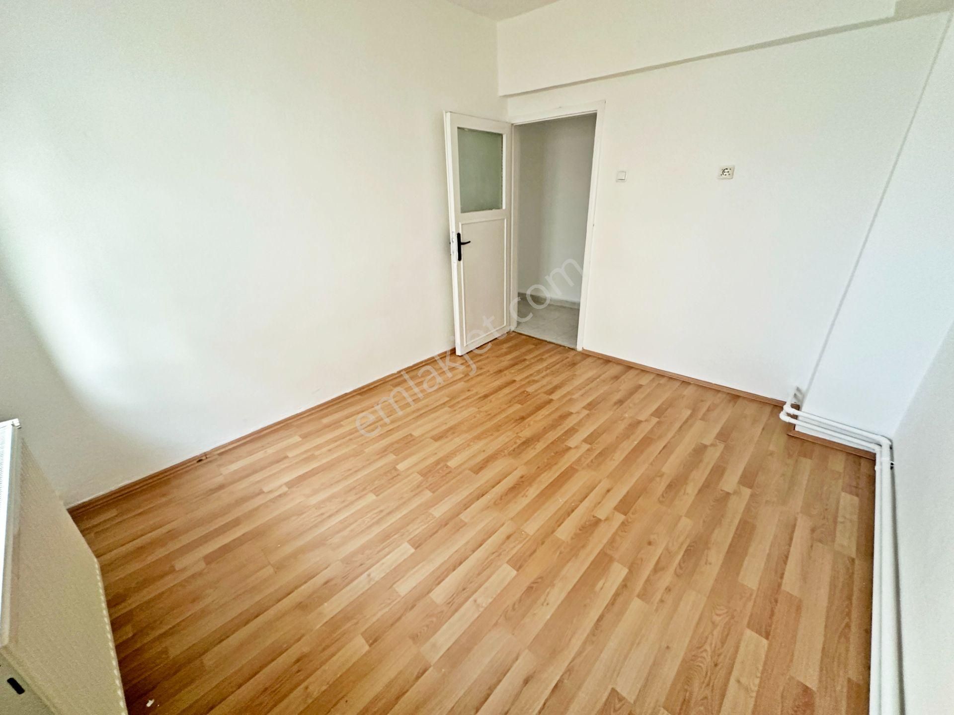 Galerıa Emlak'dan Subayevleri Son Durak Yanı 2. Kat 3+1 Mantolamalı Bina Yeni Boyalı Kiralık Daire - Görsel 26