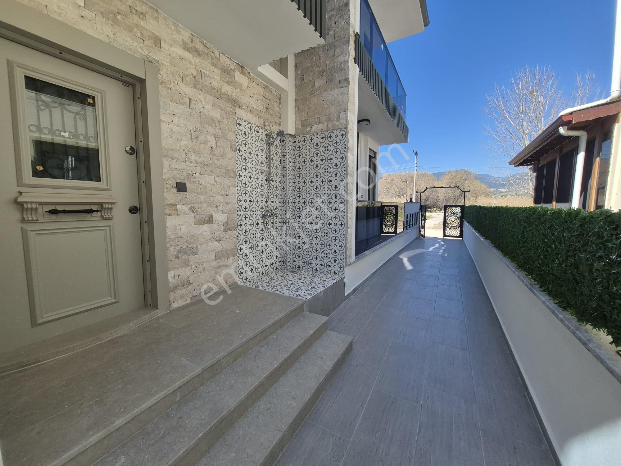 Balıkesir Edremit Tahtakuşlar'da Deniz'e Çok Yakın Satılık Tek Müstakil Villa - Görsel 42