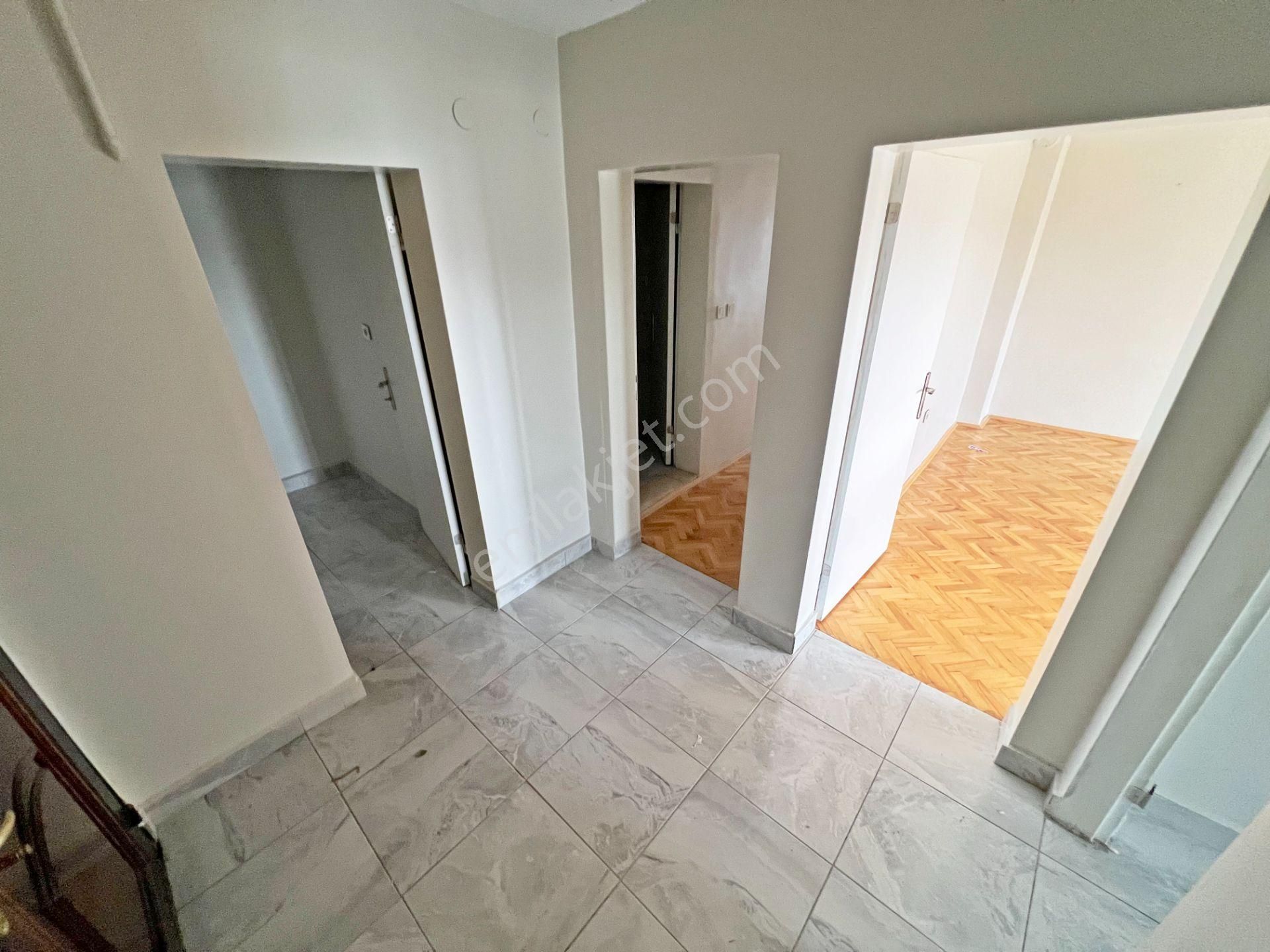 Etlik Emlakbank Blokları'nda Çift Asansörlü 2+1 Kilerli 8.kat Güney Cephe Kiralık Daire!! - Görsel 31