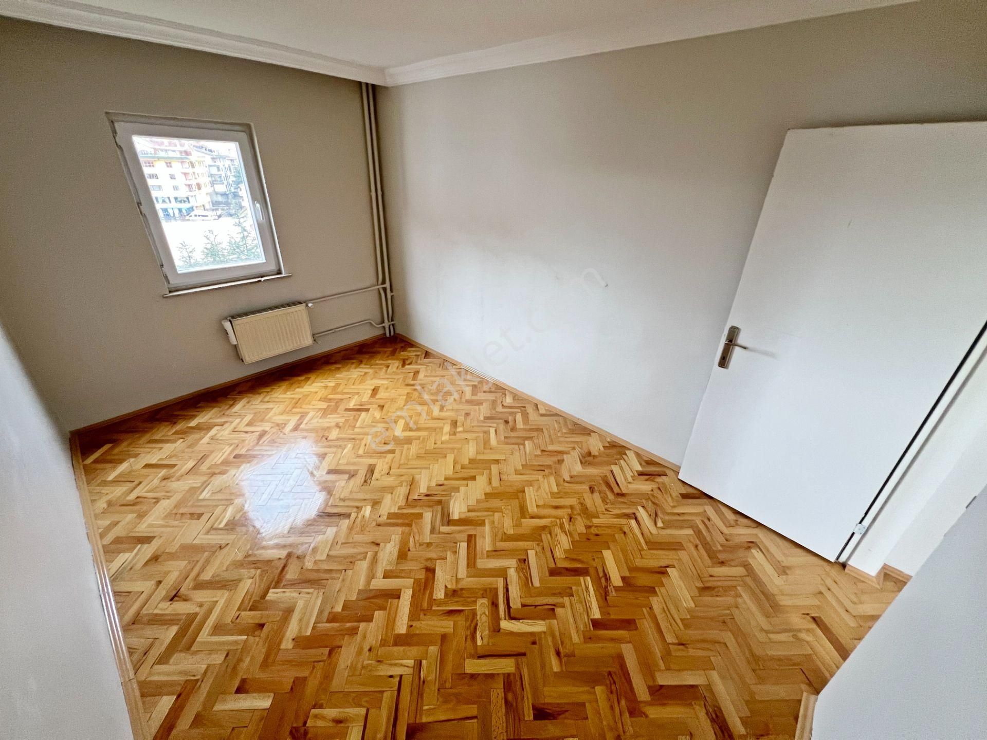 Etlik Emlakbank Blokları'nda Çift Asansörlü 2+1 Kilerli 8.kat Güney Cephe Kiralık Daire!! - Görsel 3