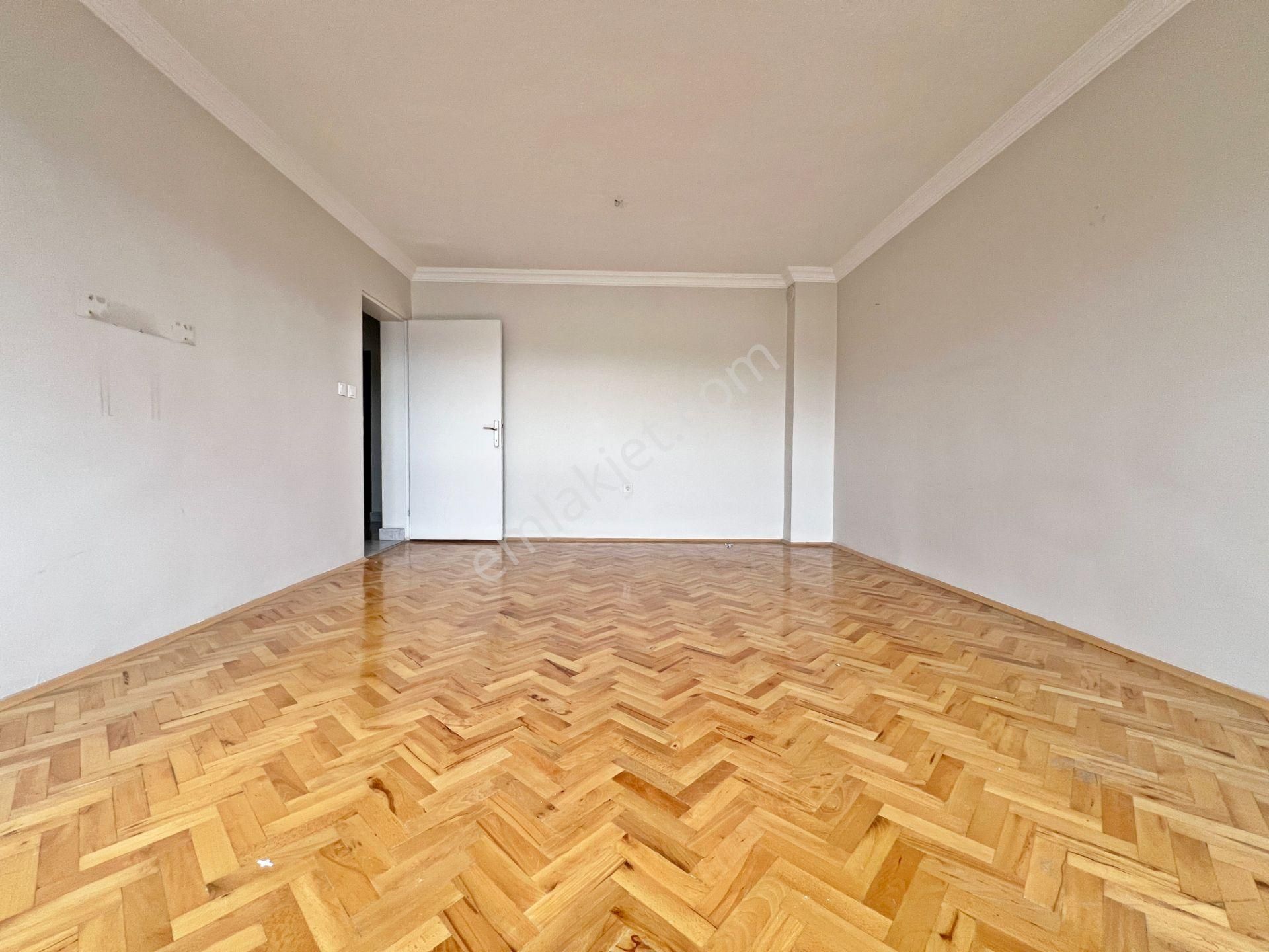 Etlik Emlakbank Blokları'nda Çift Asansörlü 2+1 Kilerli 8.kat Güney Cephe Kiralık Daire!! - Görsel 17