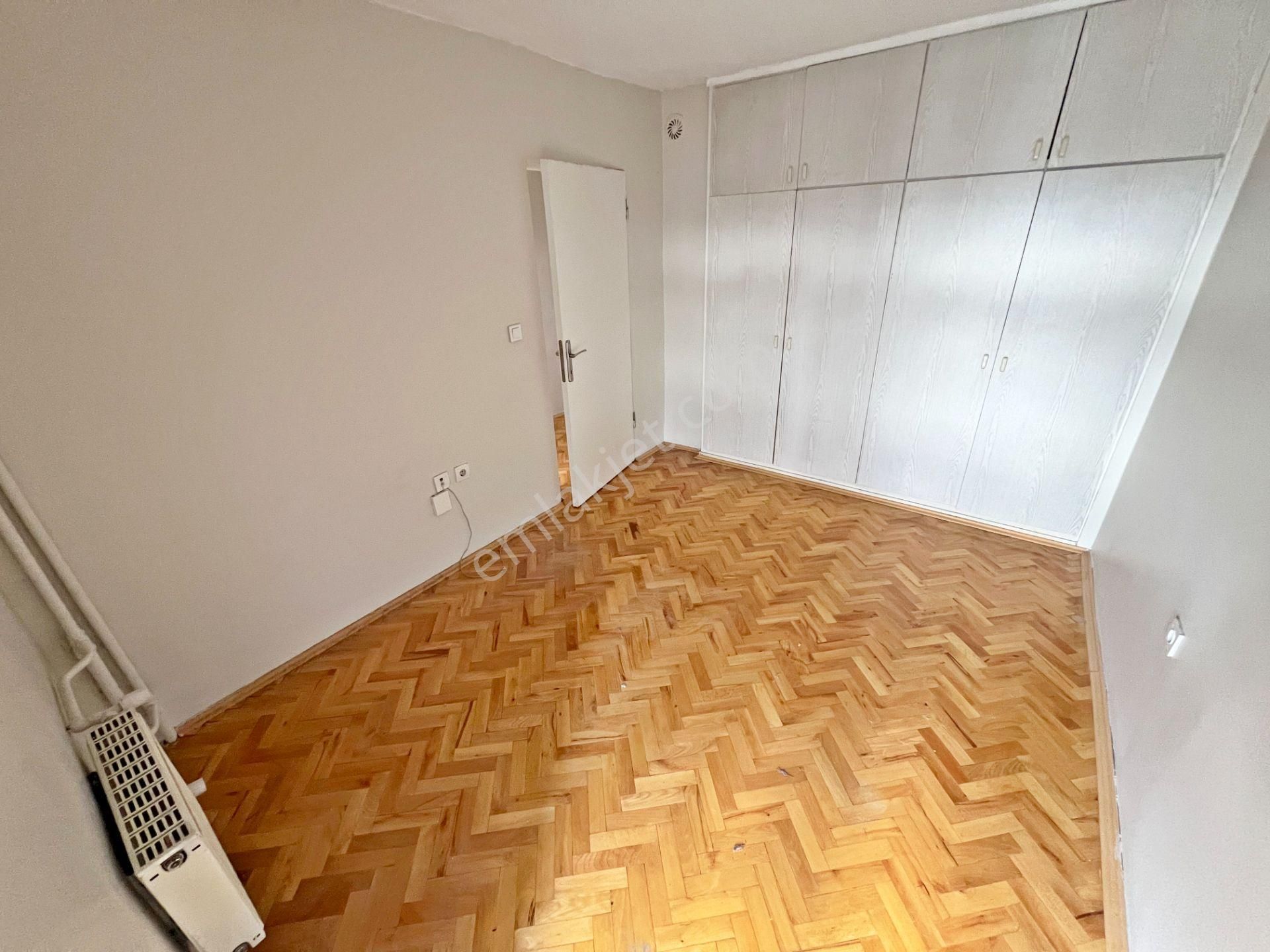 Etlik Emlakbank Blokları'nda Çift Asansörlü 2+1 Kilerli 8.kat Güney Cephe Kiralık Daire!! - Görsel 20