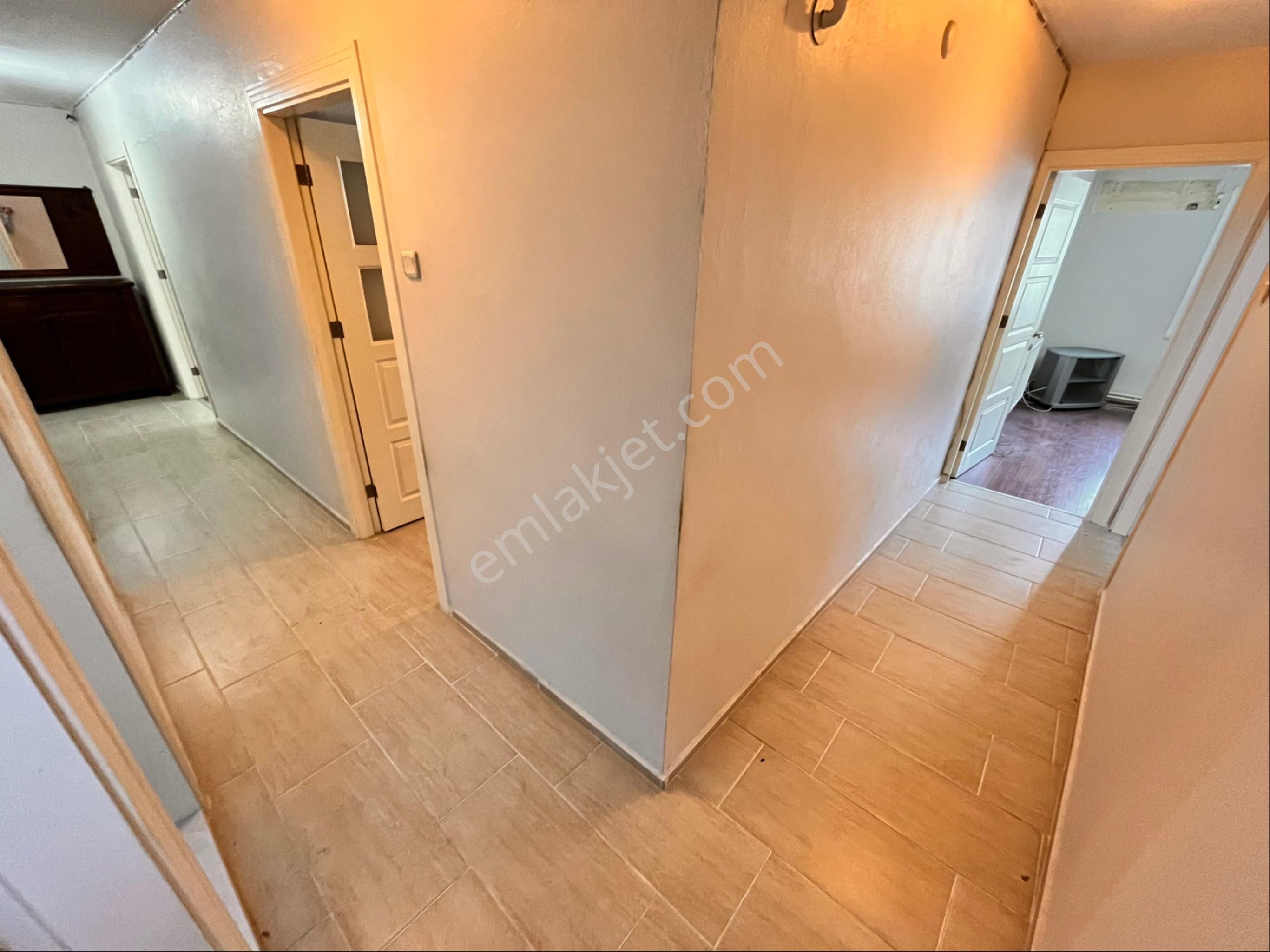 Esenyalı Da Ukep Koleji Karşısında 3+1 120m2 Otoparklı Asansörlü Köşe Daire - Görsel 18