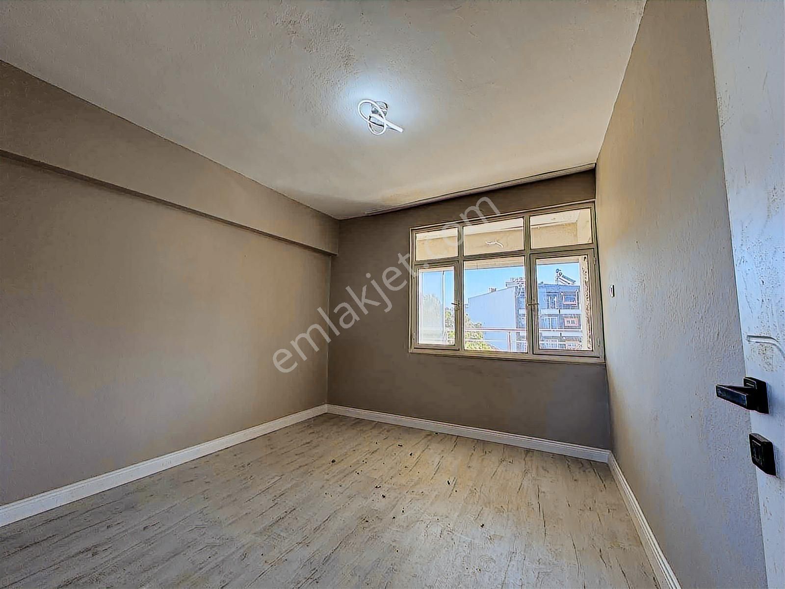 Kuşadası Davutlar'da Ayrı Mutfak 105 M2 Satılık 2+1 Daire - Görsel 12