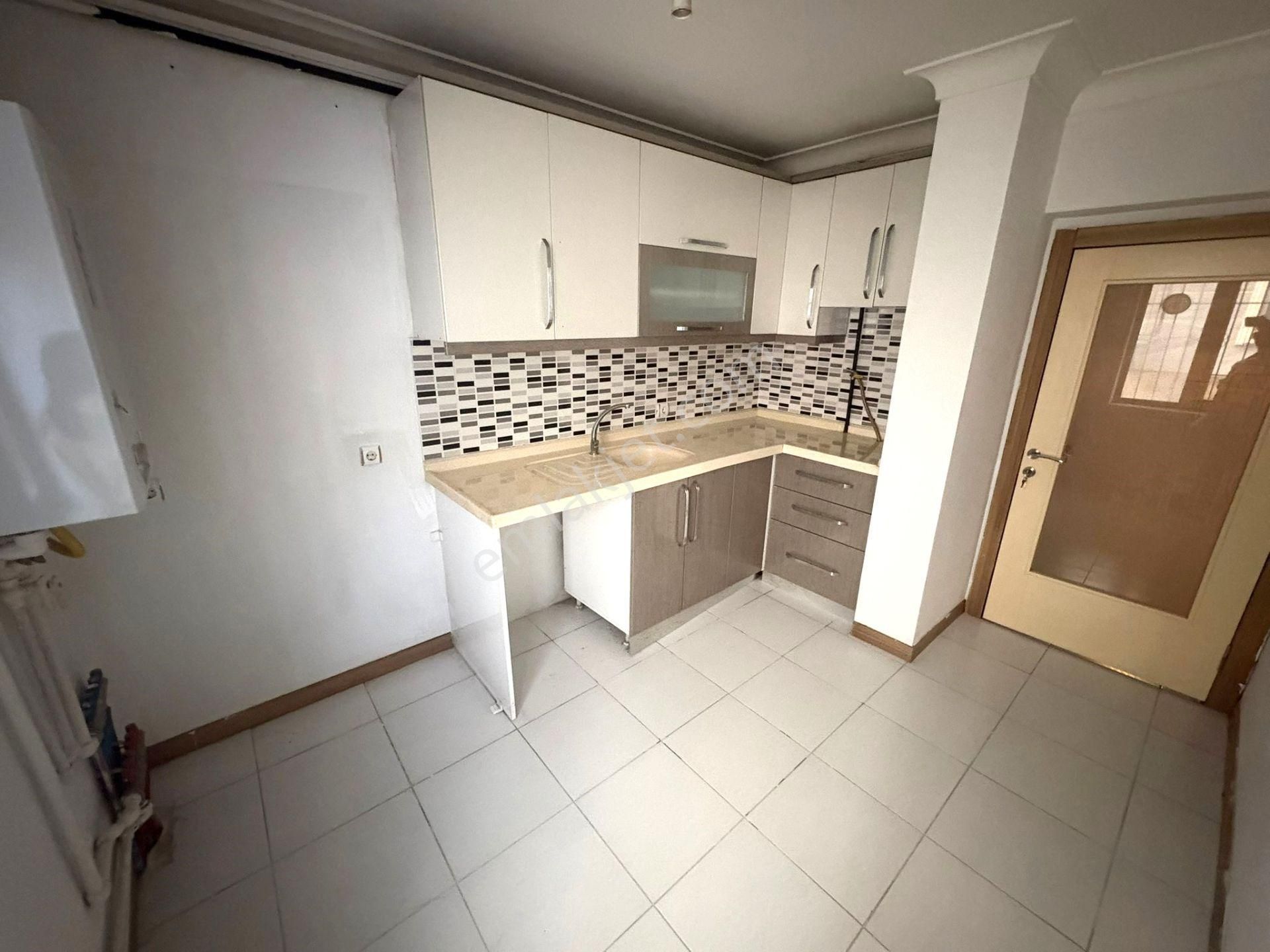 Pınarbaşı Mh'de 2+1 Giriş K. 12 Yıllık Bağımsız Fırsatt Daire!!!