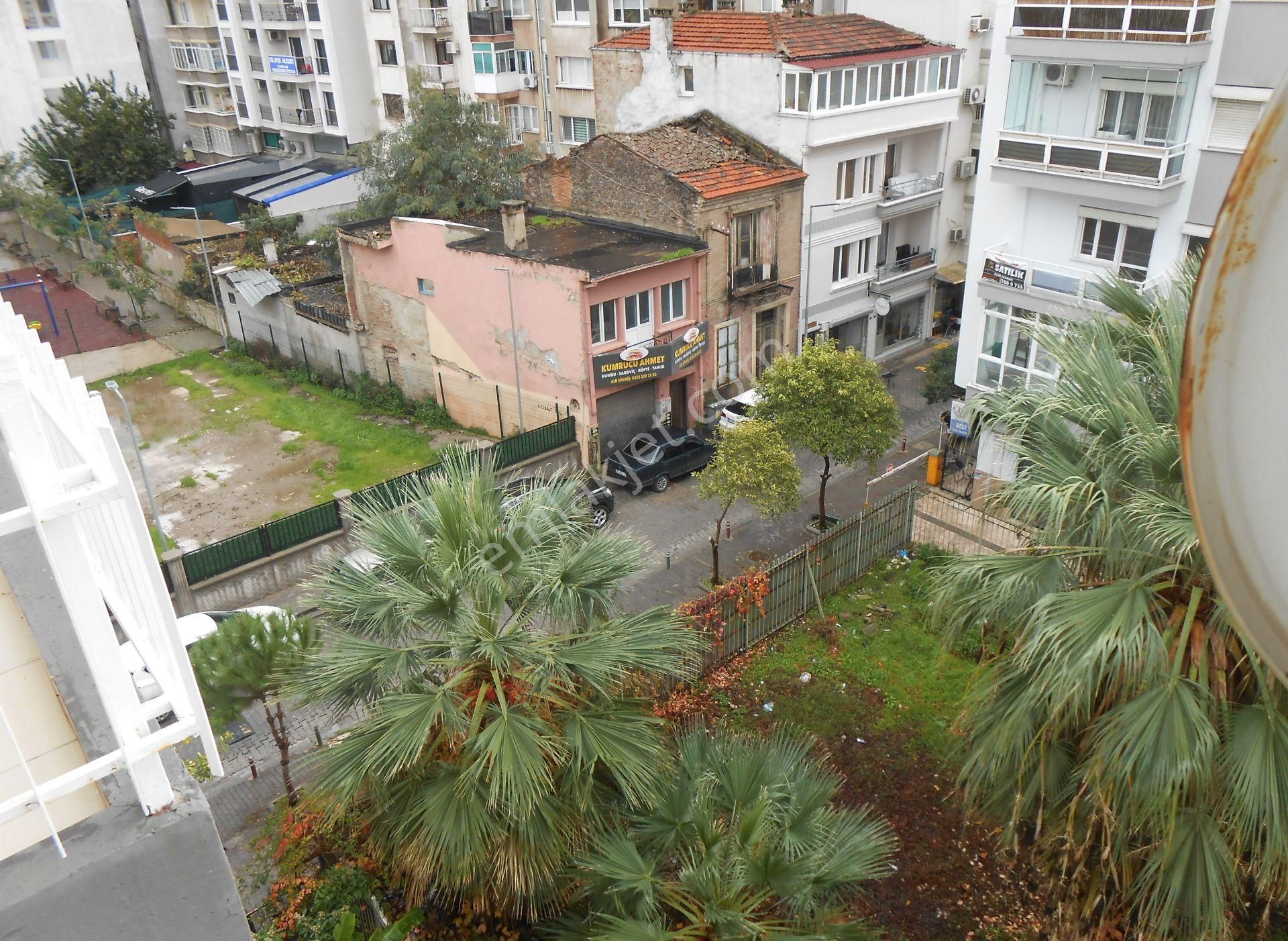Karşıyaka İskele Ve Sahile Yakın Önü Açık Satılık Daire - Görsel 16