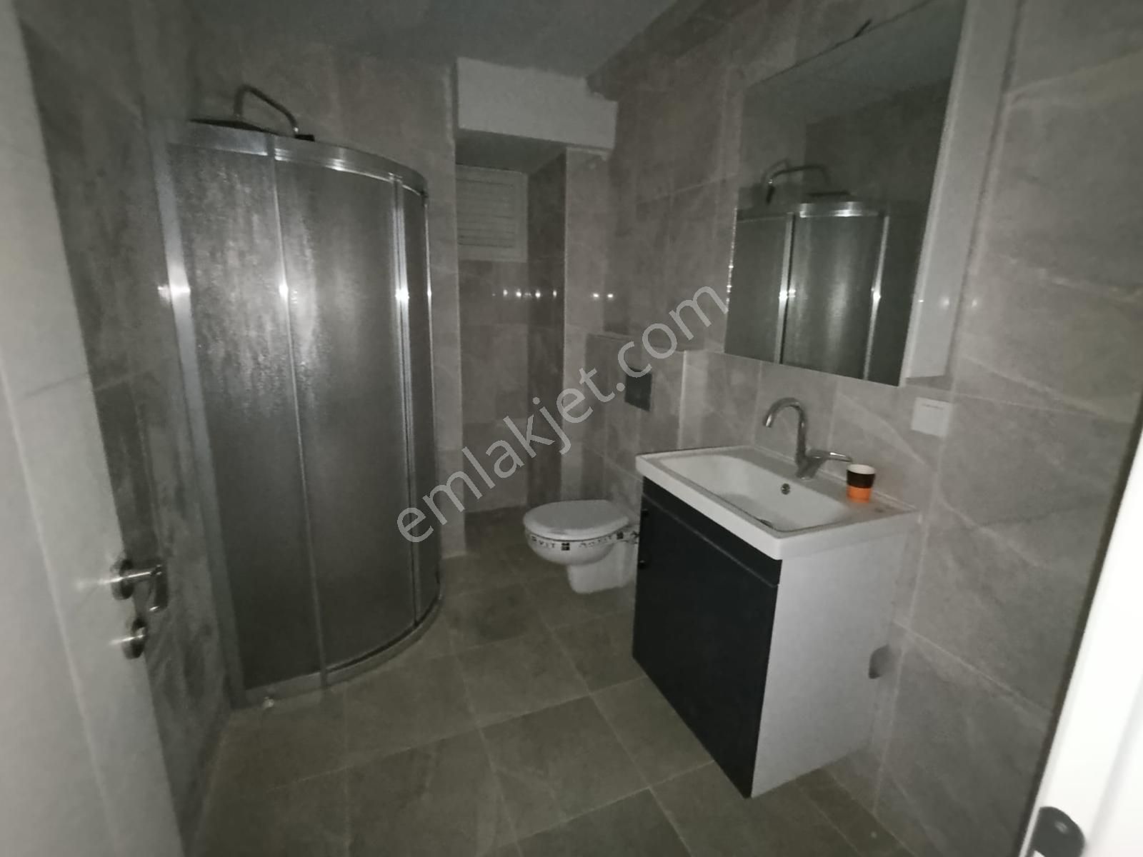 Yüksek Kredili Saat Kulesi Yakınında Asansörlü Sıfır 1+1 Daire - Görsel 2