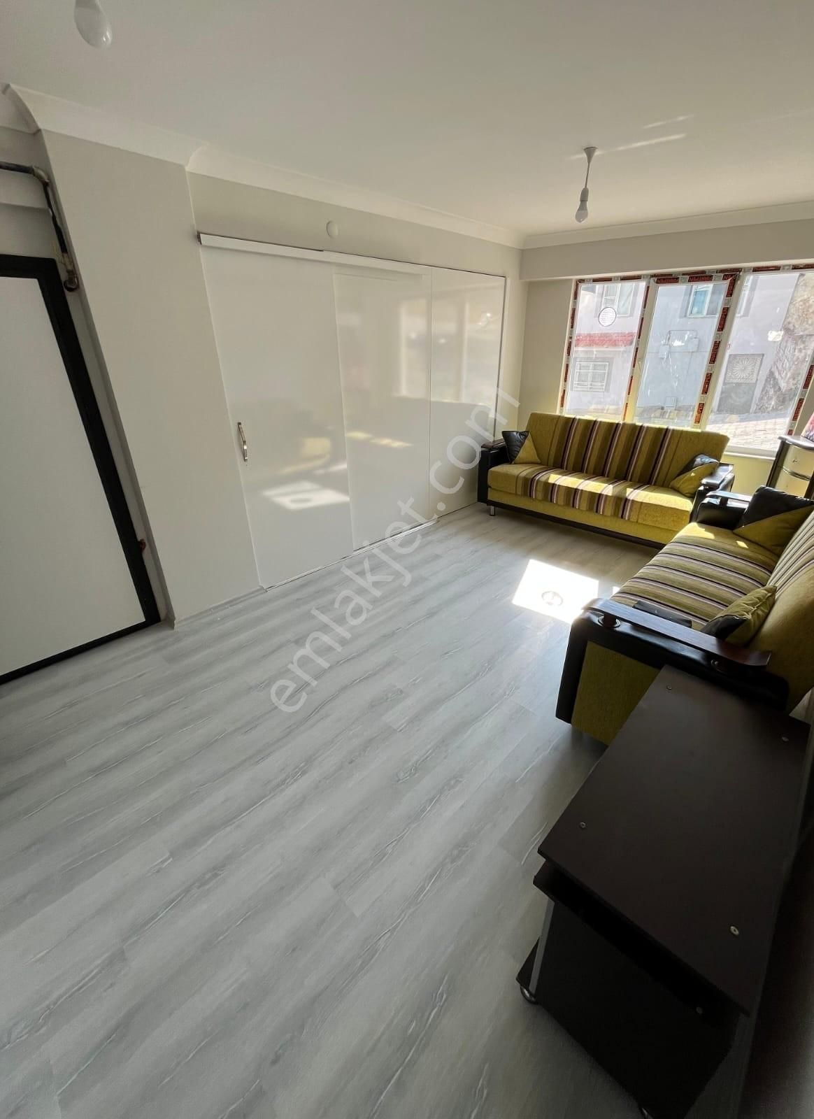 Sabri Uğur Parkı Yakınında Çift Girişli 1+1 Daire - Görsel 8