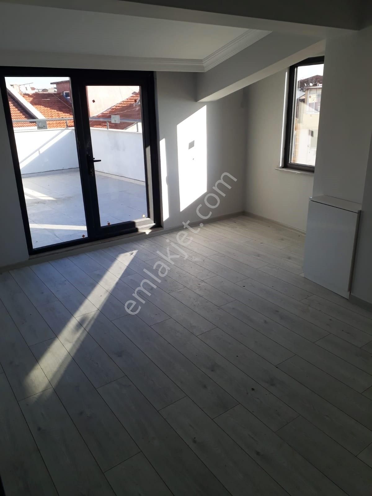 Koray Lisesinin Yanında Kullanışlı 3+1 Satılık Dubleks Daire - Görsel 8