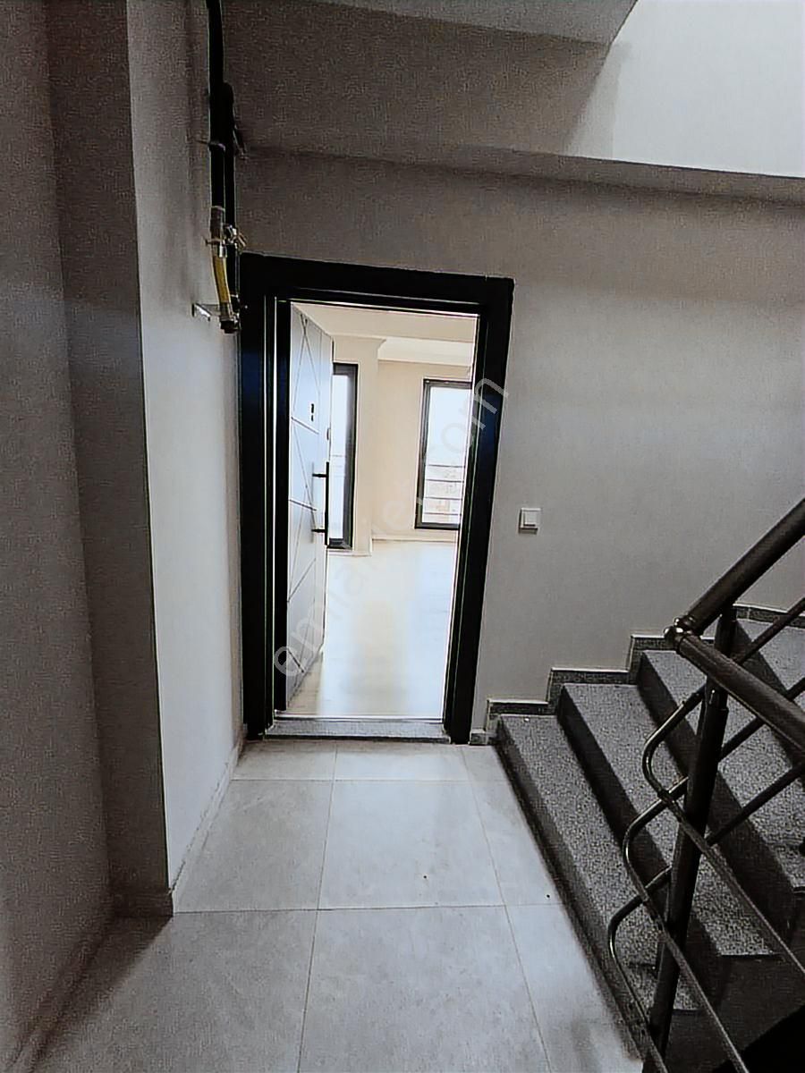 Sütlüce Mah. 1+1 Kat Mülkiyetli, Asansörlü Daire - Görsel 12