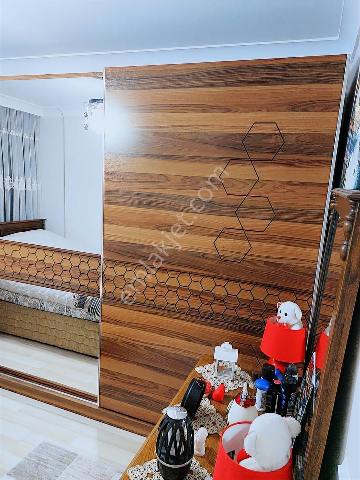 Plevne Mah.de 2+1 /11 Yaşında Arakat Daire - Görsel 22