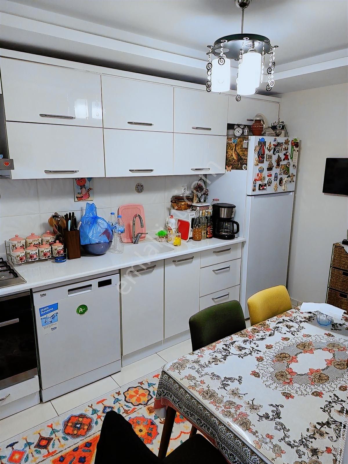 Plevne Mah.de 2+1 /11 Yaşında Arakat Daire - Görsel 20