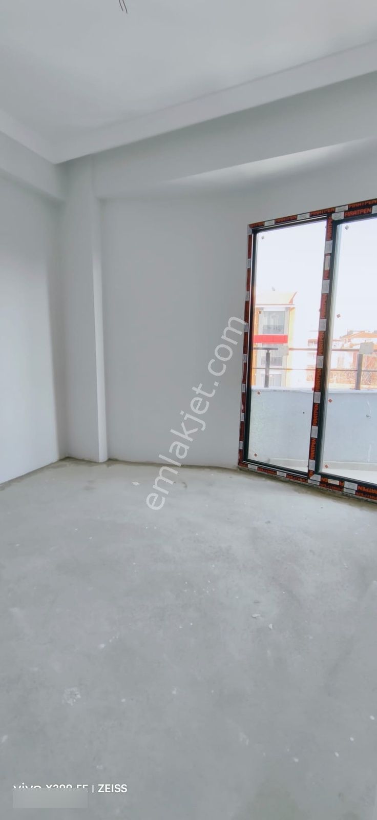 Nef'e Yürüme Mesafesinde Yatırım Fırsatı Satılık 1+1 Daire - Görsel 3