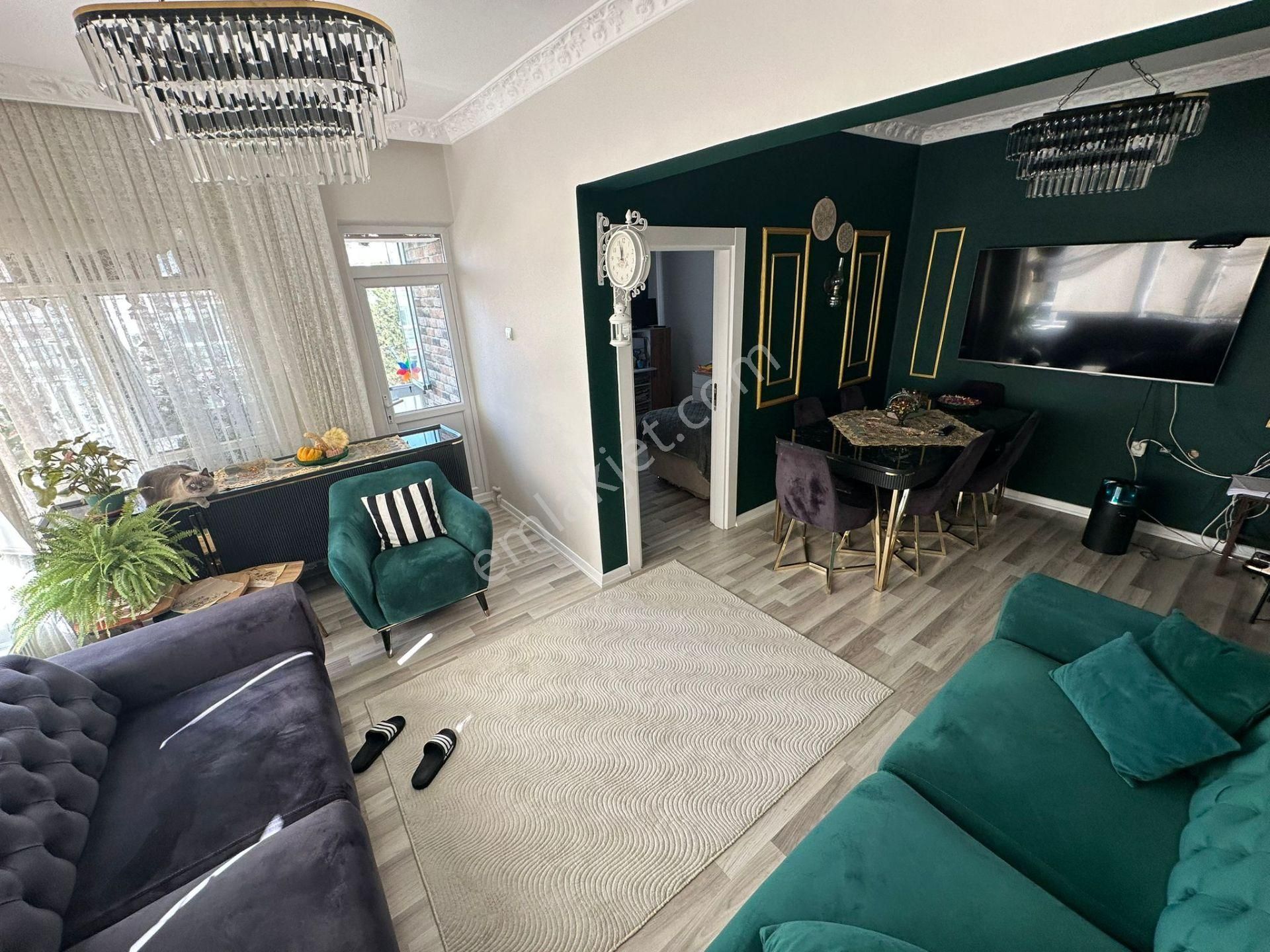 Acil ! Çavdar Sokak'da Metro Yakını 3+1 Orta Kat Ön Cep Full - Görsel 6