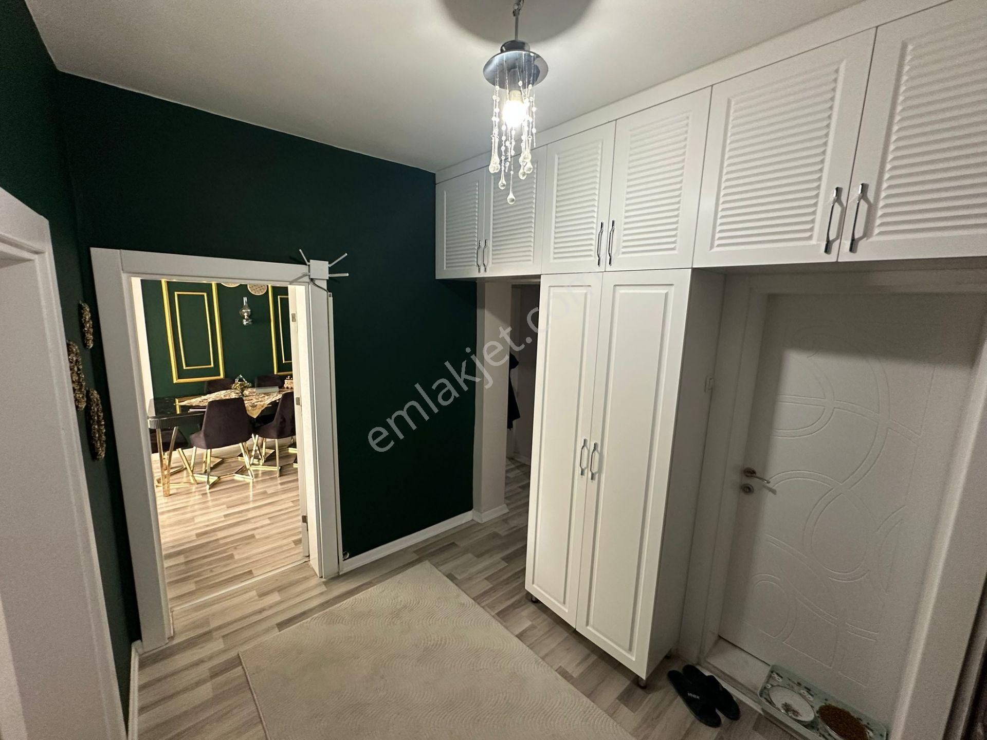 Acil ! Çavdar Sokak'da Metro Yakını 3+1 Orta Kat Ön Cep Full - Görsel 9