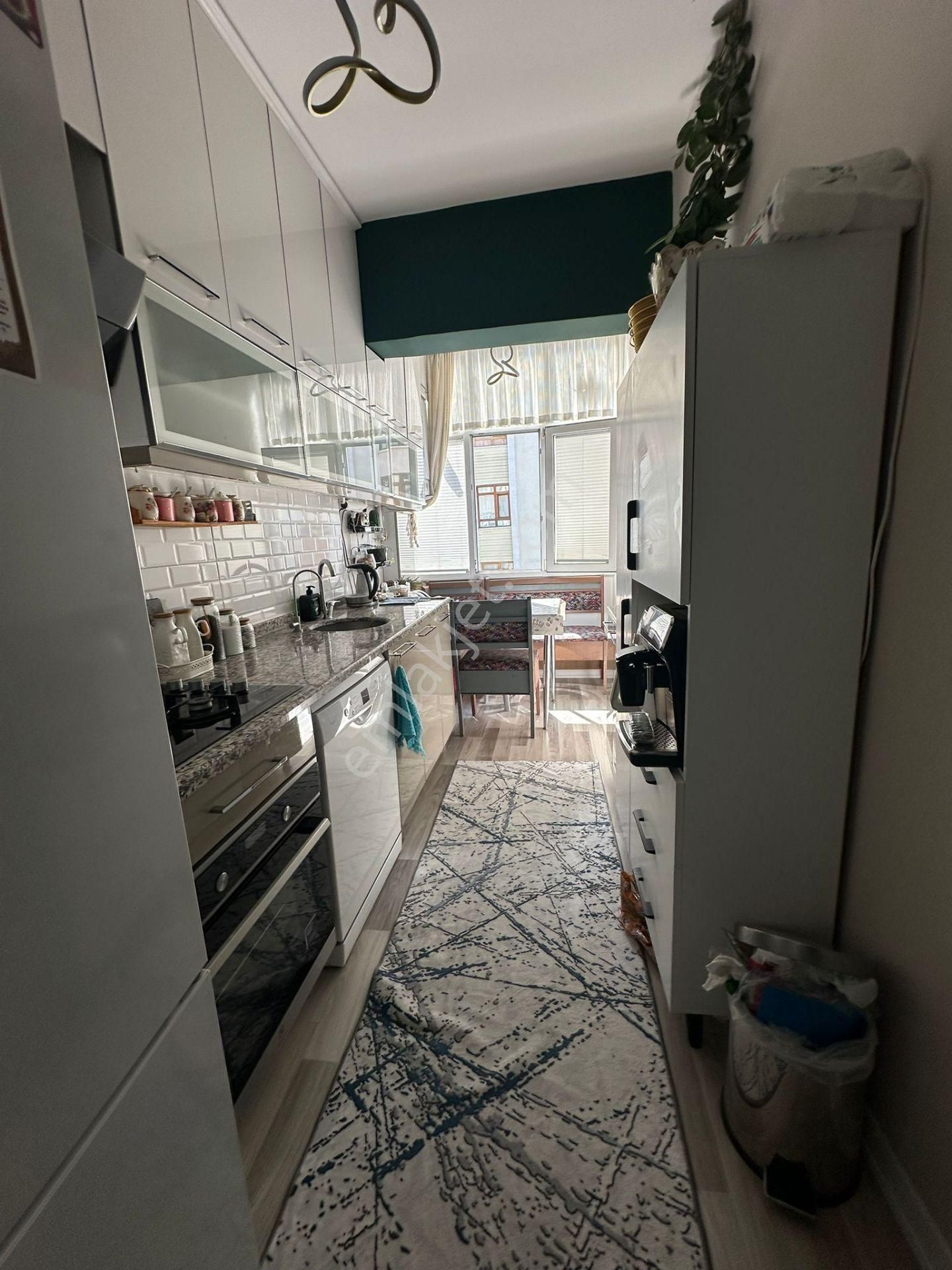 Acil ! Çavdar Sokak'da Metro Yakını 3+1 Orta Kat Ön Cep Full - Görsel 16