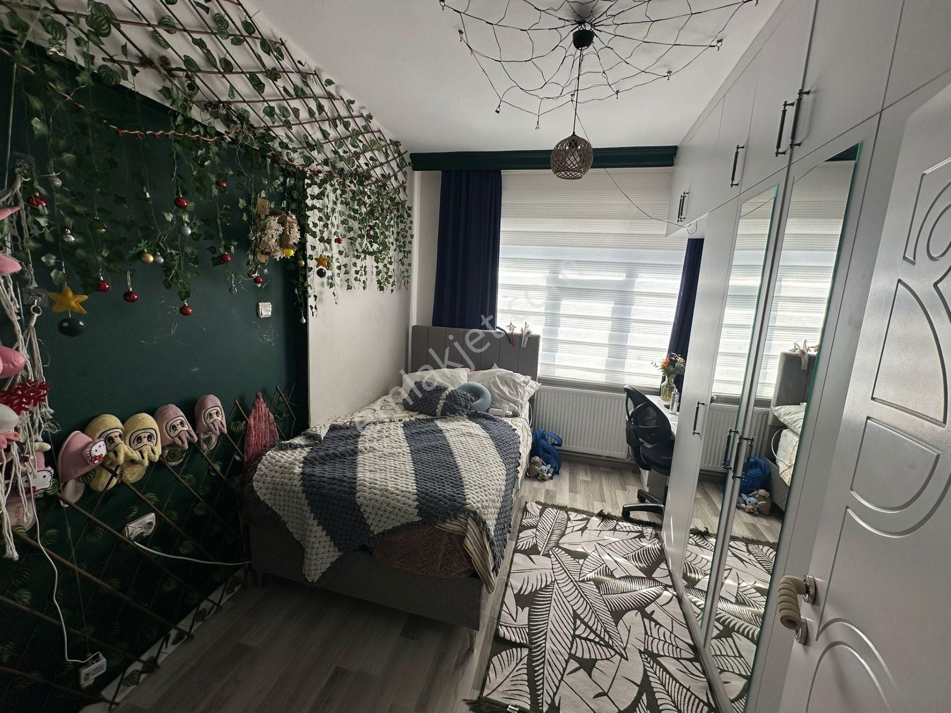 Acil ! Çavdar Sokak'da Metro Yakını 3+1 Orta Kat Ön Cep Full - Görsel 33