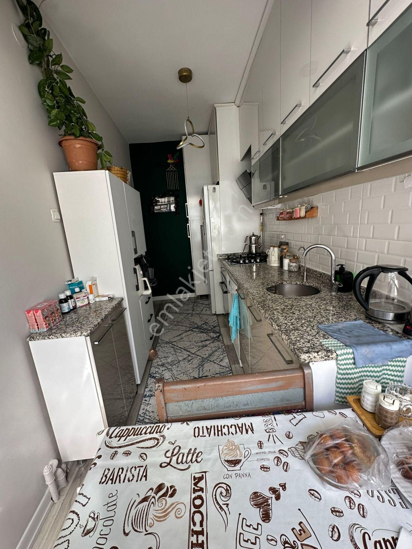 Acil ! Çavdar Sokak'da Metro Yakını 3+1 Orta Kat Ön Cep Full - Görsel 12