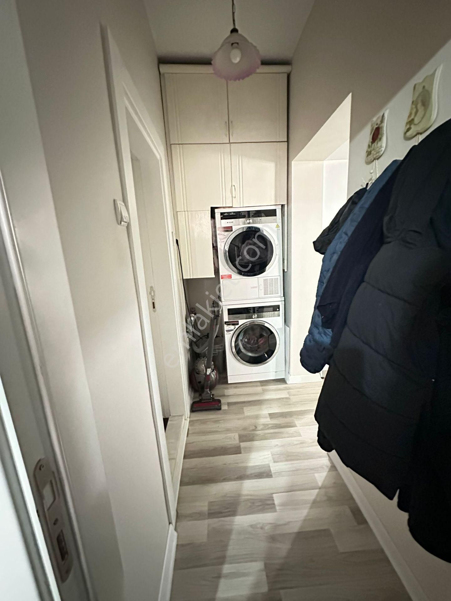 Acil ! Çavdar Sokak'da Metro Yakını 3+1 Orta Kat Ön Cep Full - Görsel 5