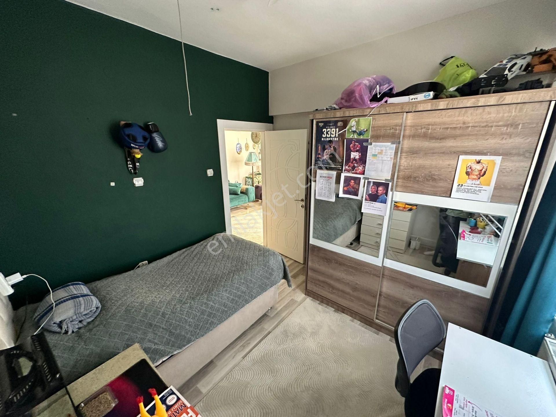 Acil ! Çavdar Sokak'da Metro Yakını 3+1 Orta Kat Ön Cep Full - Görsel 24