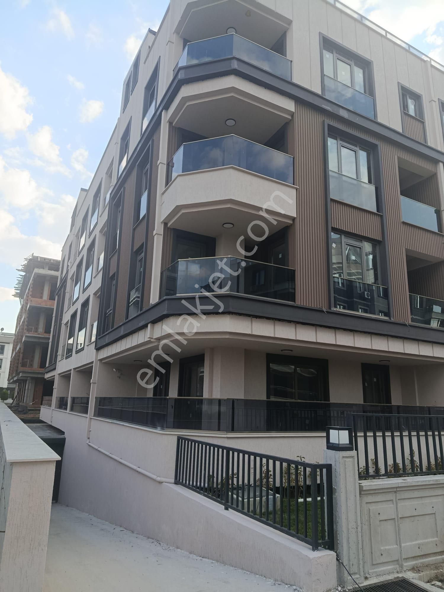 Akçay Doruk'tan Yetkili Projeden 1+1 Daire - Görsel 2