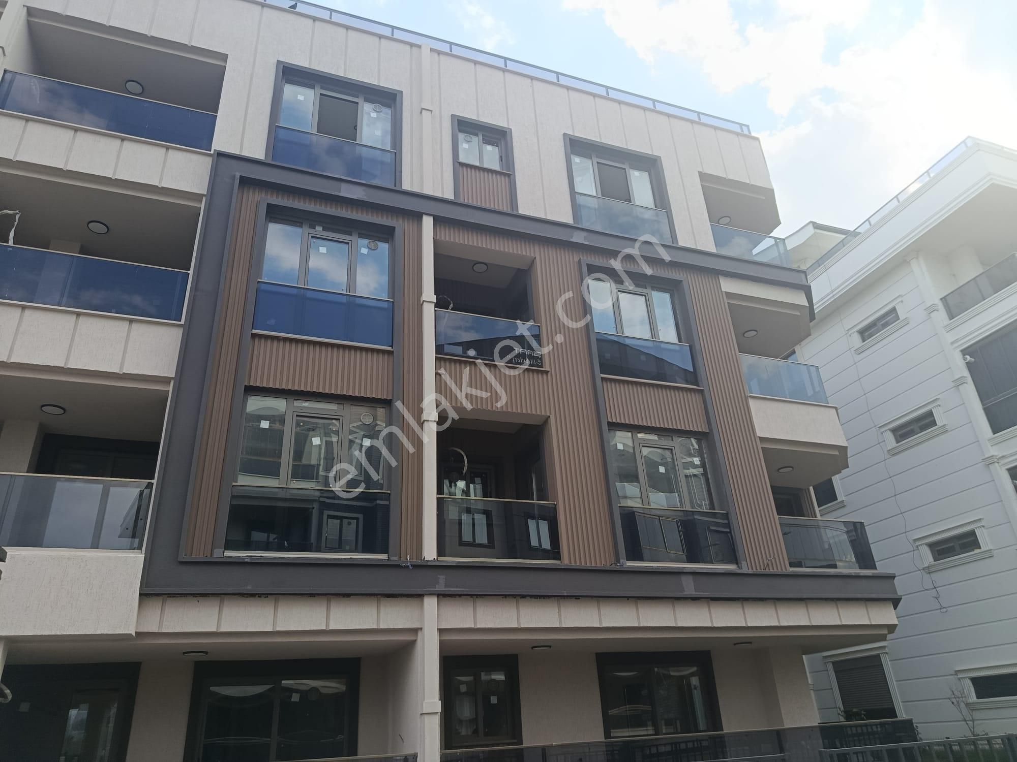 Akçay Doruk'tan Yetkili Projeden 1+1 Daire