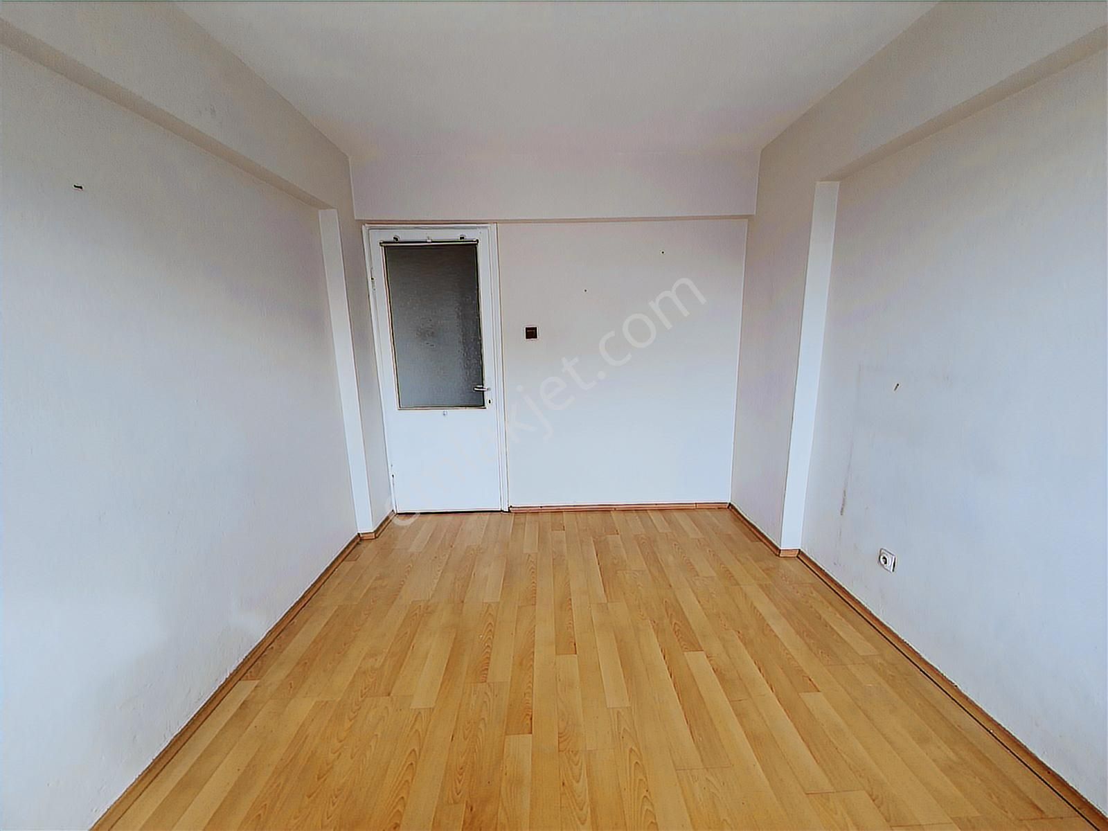 Güzelyalı İnönü Cadde Ulaşımı Süper 3+1 Köşe Cephe Otoparklı D. - Görsel 13