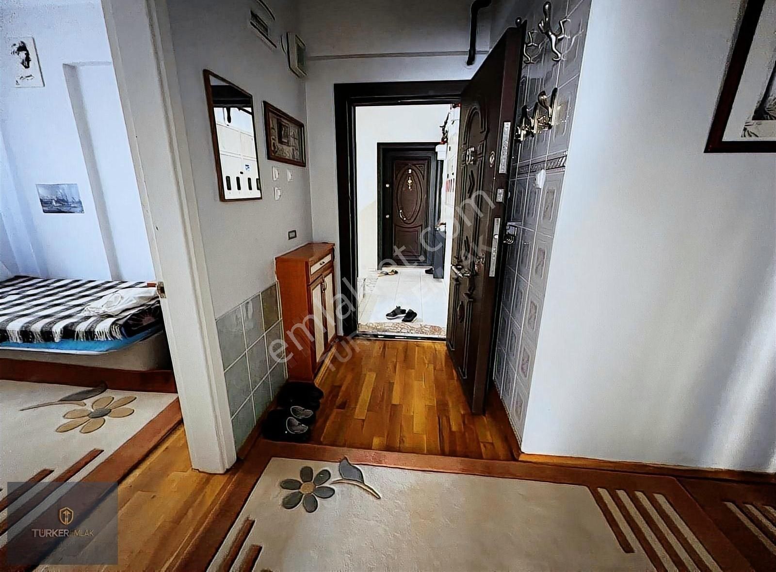 Türker Emlak-kültür Mah. Eşyalı Temiz 3+1 Kiralık Daire - Görsel 3