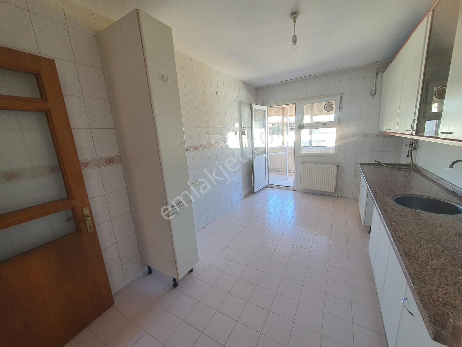 Buca Kozağaç Mah. Merkezi Konumda Geniş 4+1 Kiralık Daire - Görsel 23