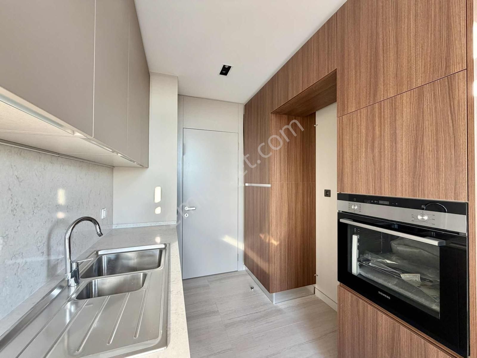 Merkez Ankara Kiralık Lüks Mutfak Salon Ayrı 2+1 Manzaralı Daire - Görsel 10