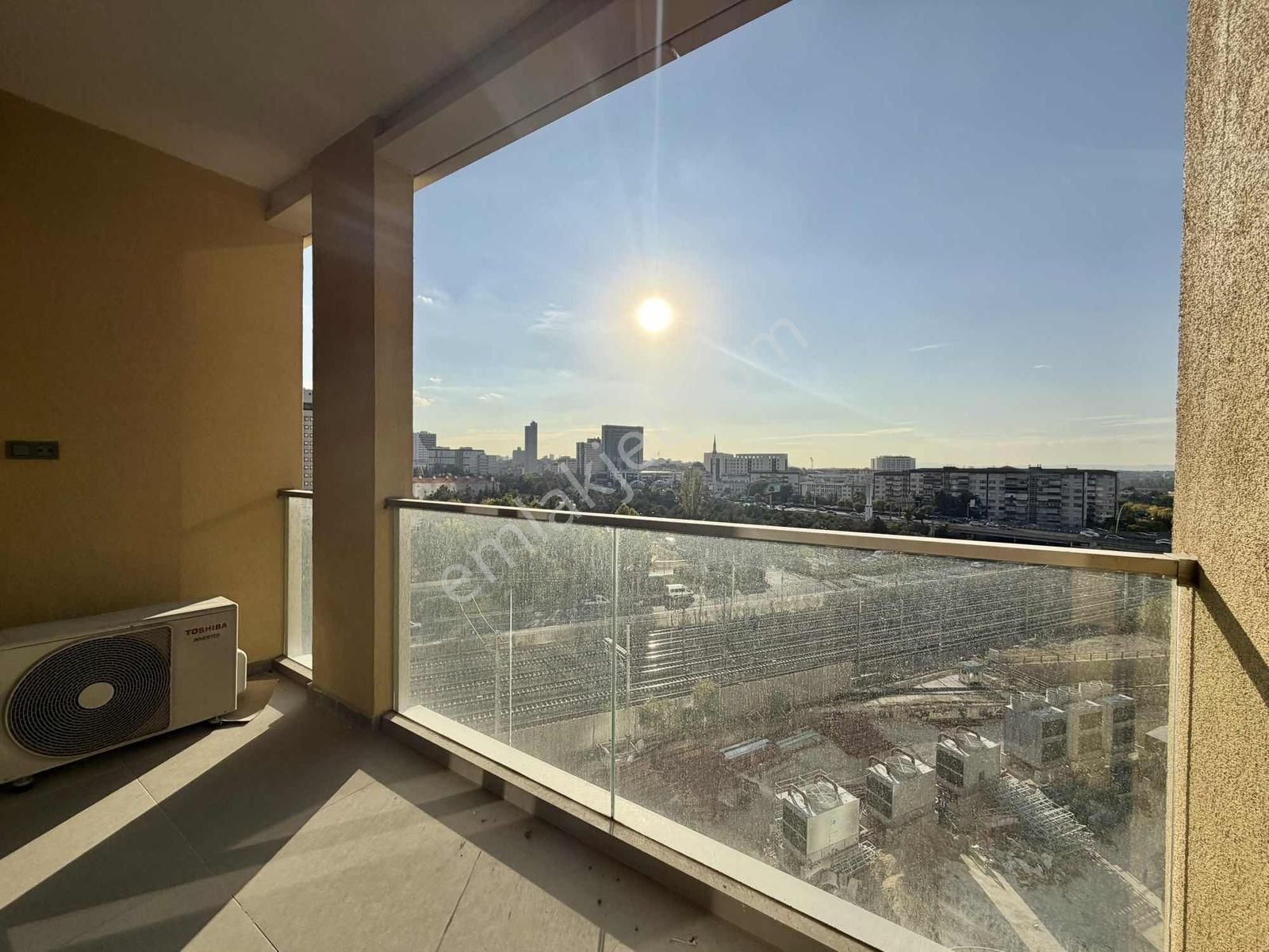 Merkez Ankara Kiralık Lüks Mutfak Salon Ayrı 2+1 Manzaralı Daire - Görsel 15