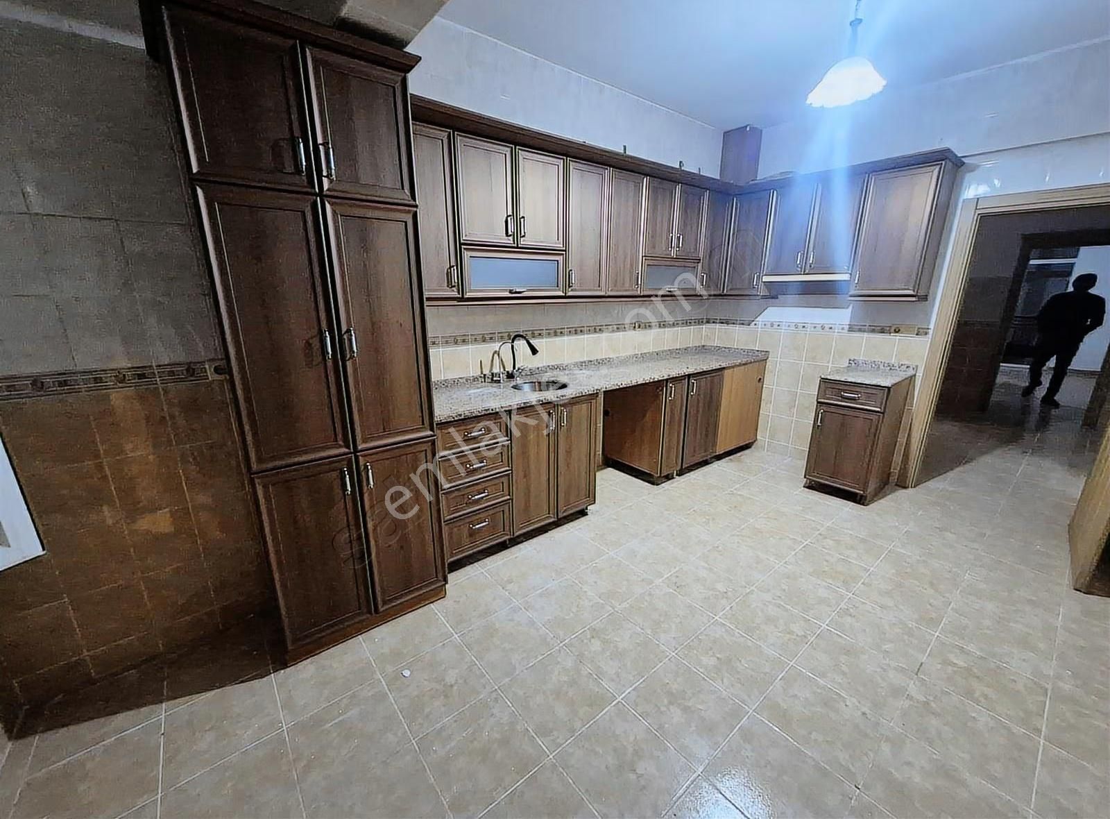 Öz Yıldız Emlaktan Çamlık Mahellesinde 2+1 Kiralık Daire - Görsel 4