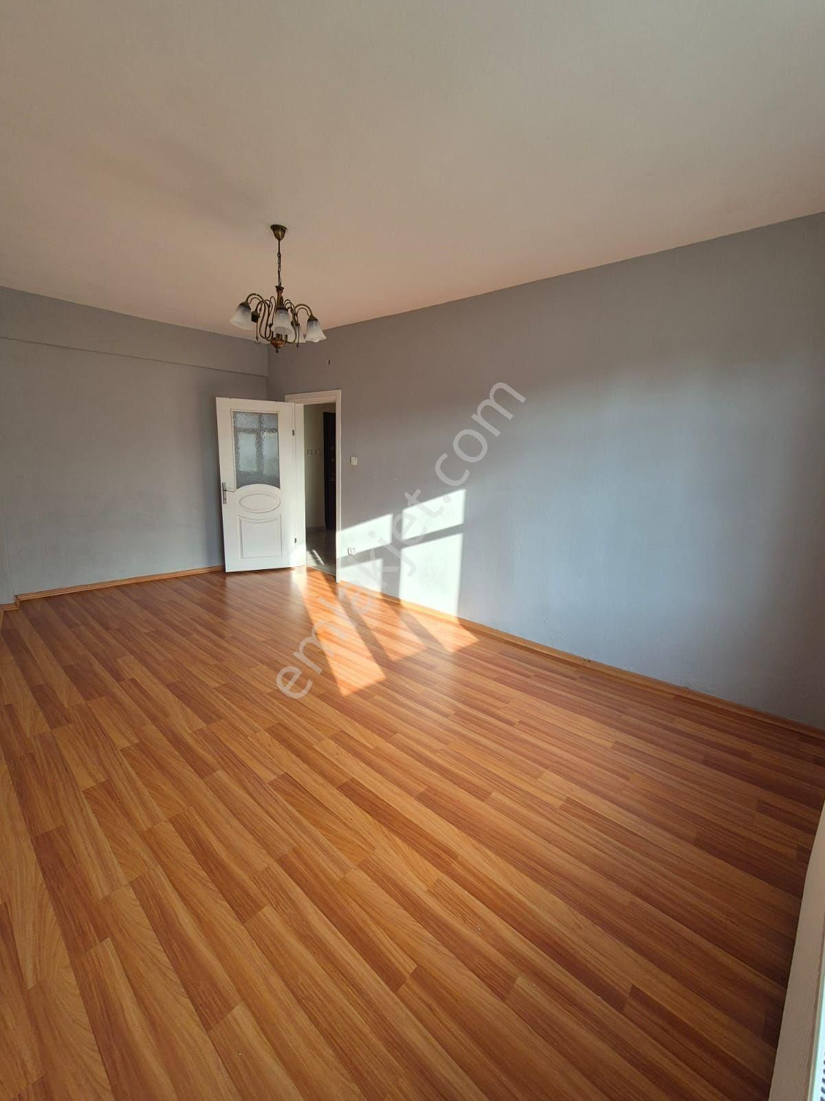 Büyükçekmece Celaliyede Kiralık 2+1 .85 M 1.kat Masrafsız Daire - Görsel 17