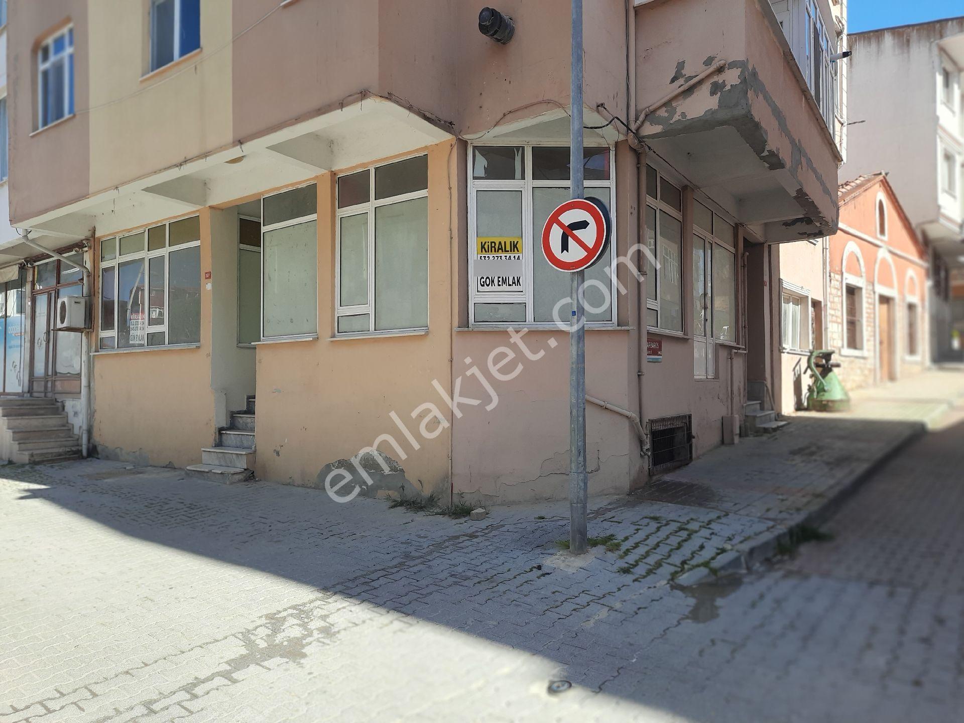 Büyükçekmece Celaliyede Kiralık 95 M Giriş Dükkan - Görsel 9