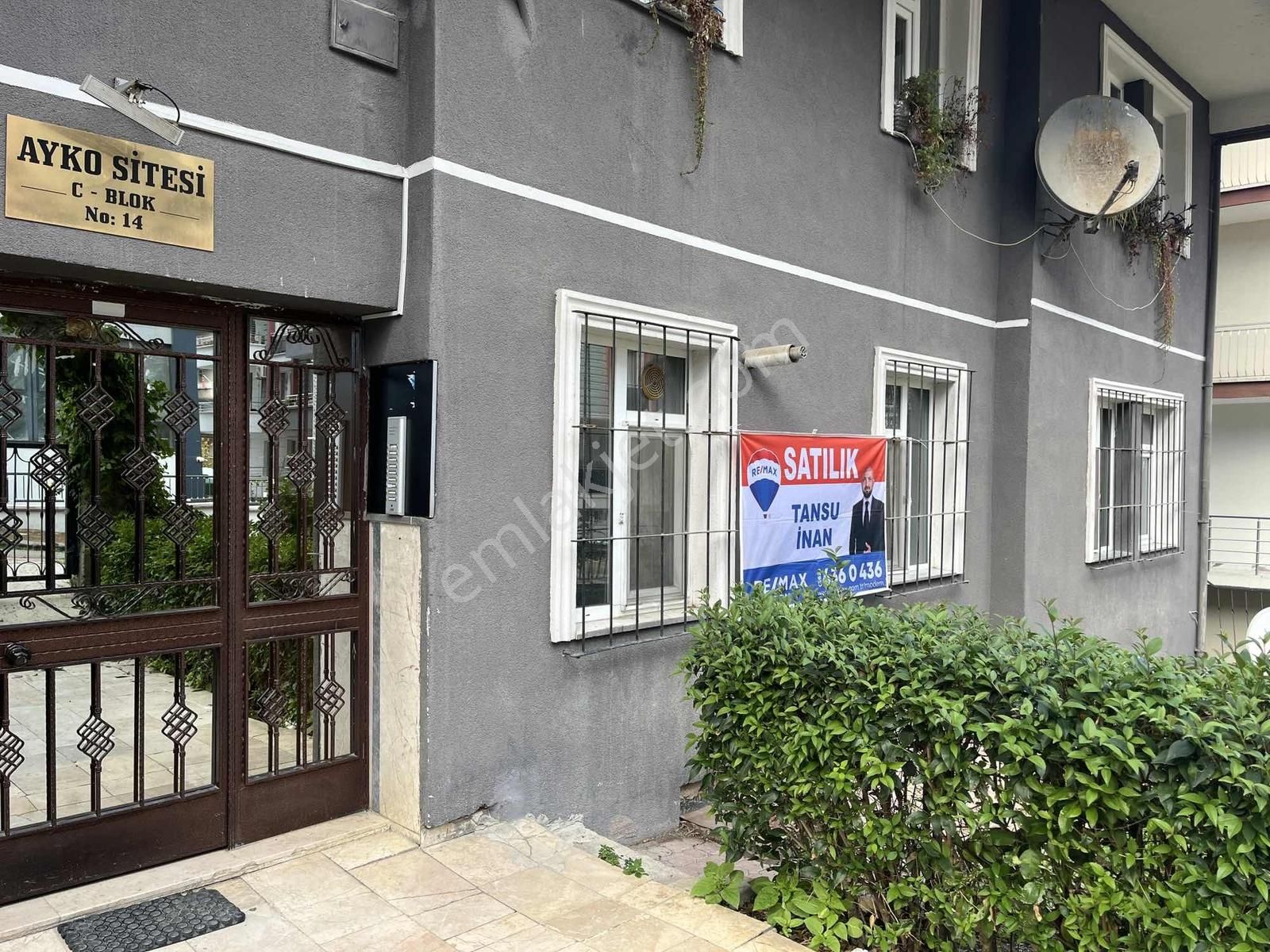 Tansu İnan'dan Lozan Caddesine Cephe Satılık 3+1 Giriş Kat