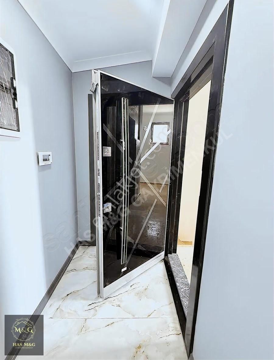 Ultralüks Sıfır Binada 2+1 Ve 1+1 Kapalı Otoparklı Daıreler - Görsel 9