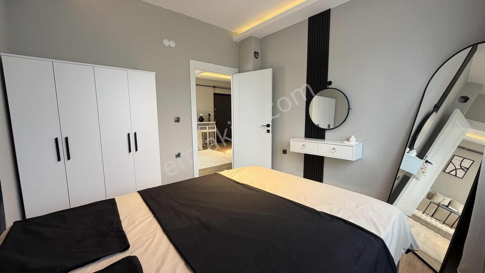 Satılık | Körfez'de Sıfır Eşyalı Geniş Manzaralı 1+1 - Görsel 4