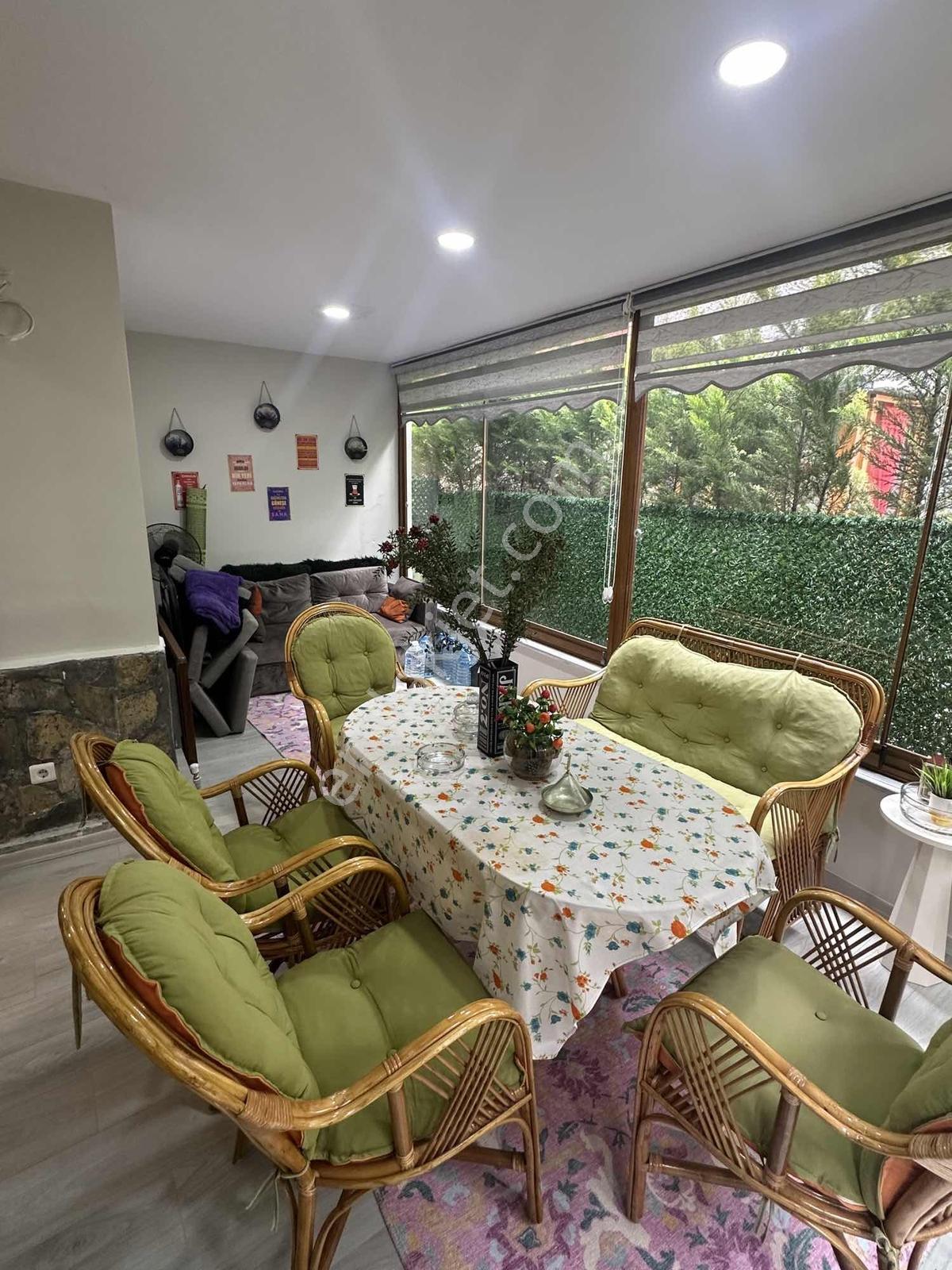 Şile Kumbaba Merkezde Eşyalı Bahçeli Şömineli İkiz Villa - Görsel 12
