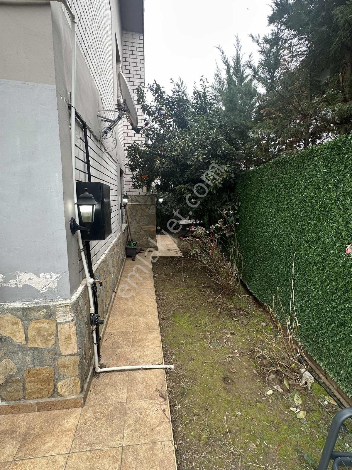 Şile Kumbaba Merkezde Eşyalı Bahçeli Şömineli İkiz Villa - Görsel 29