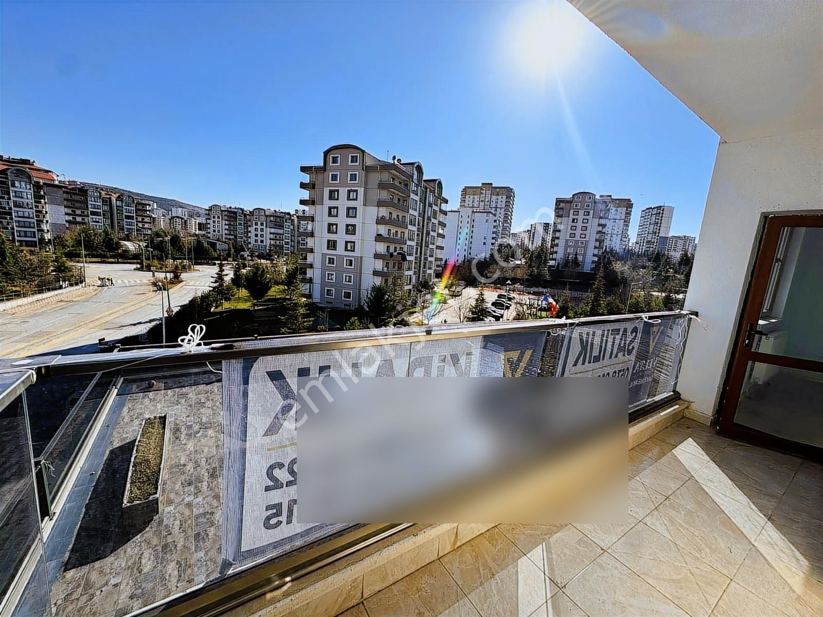 Bağlıca'da Süper Konumda Ara Katta Önü Açık 5+1 Kiralık Daire - Görsel 11