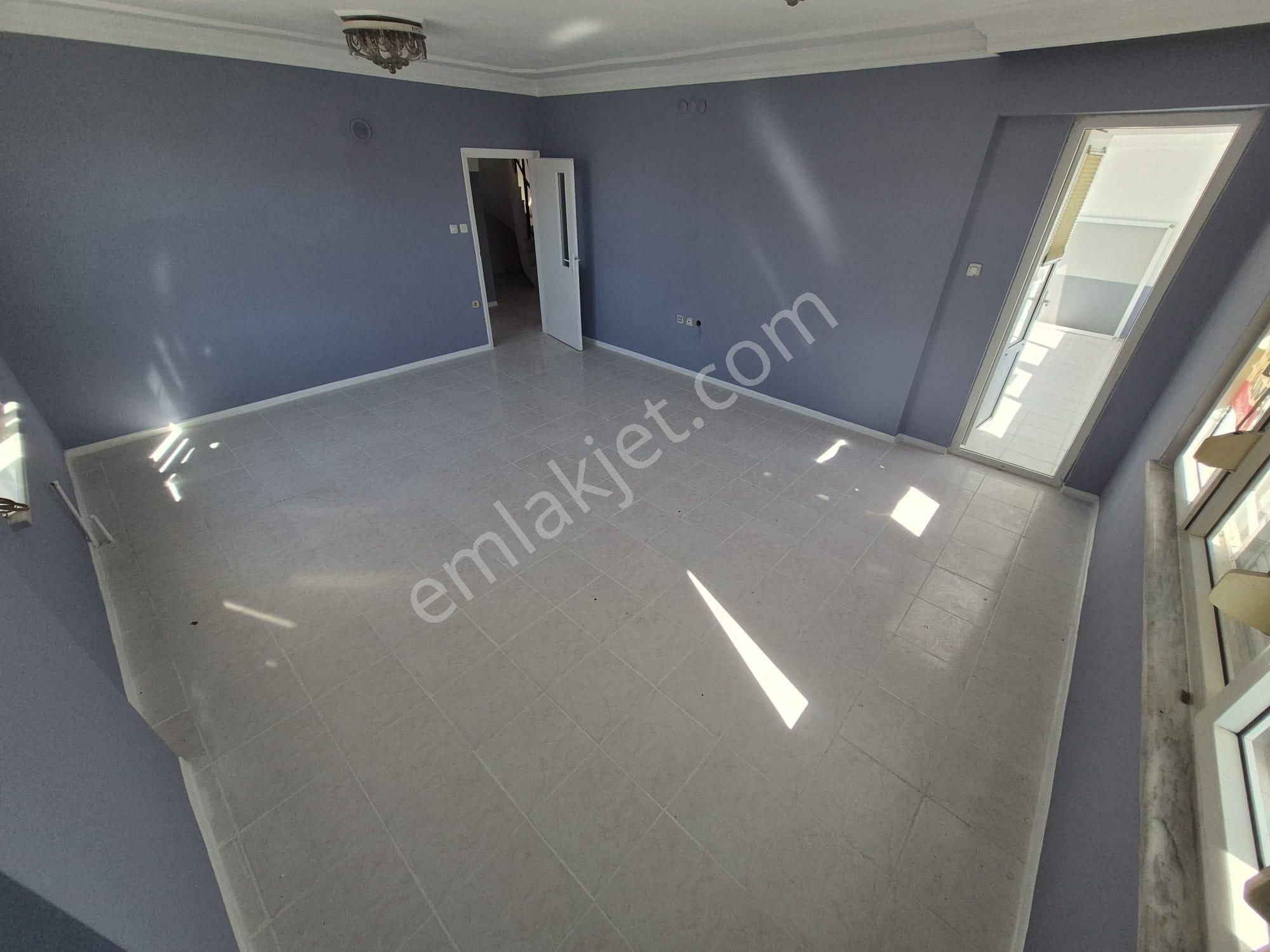 Balıkesir Altınkum'da Satılık Köşe Asansörlü 5+1 Dublkes Daire - Görsel 3