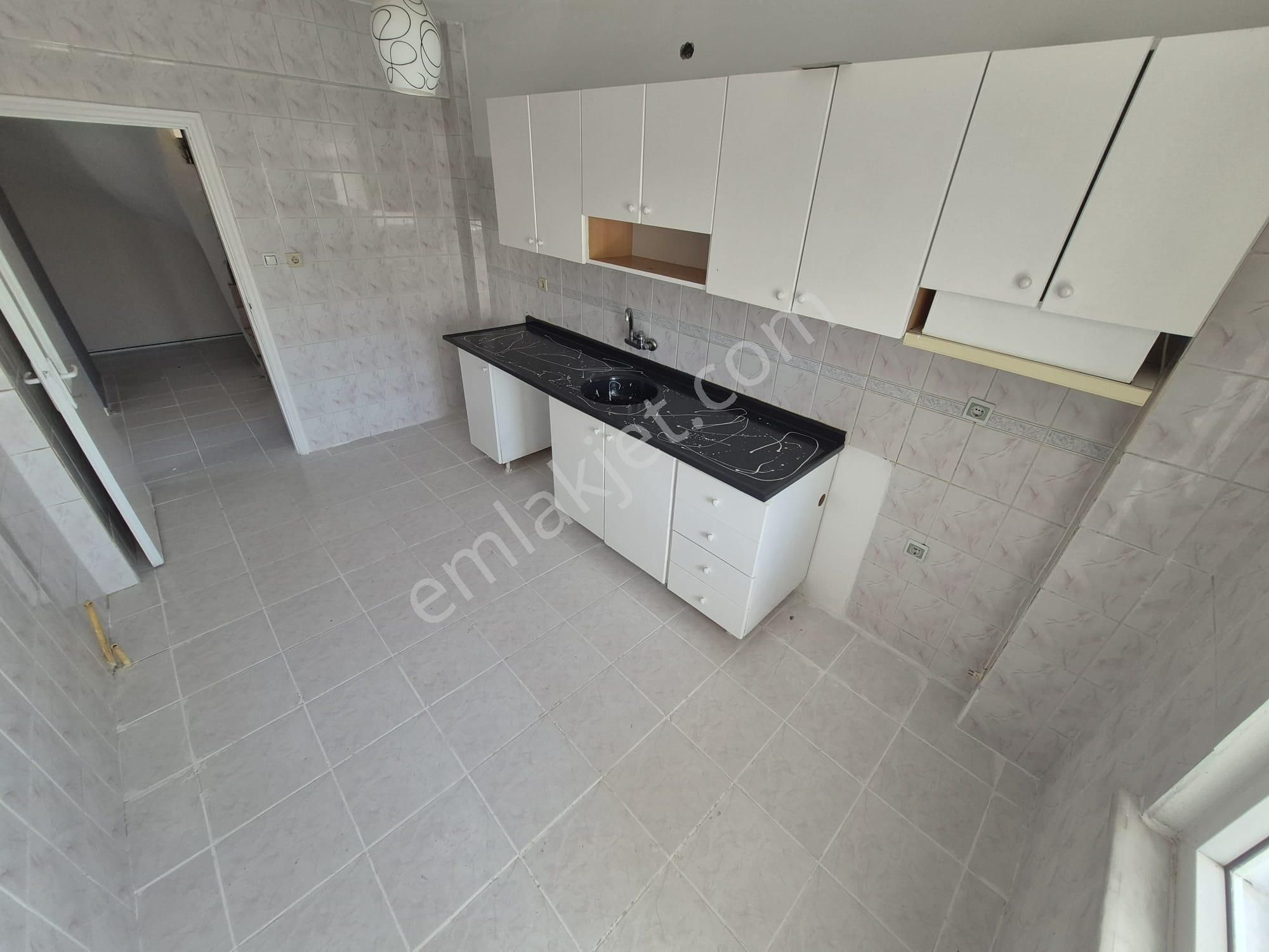 Balıkesir Altınkum'da Satılık Köşe Asansörlü 5+1 Dublkes Daire - Görsel 8