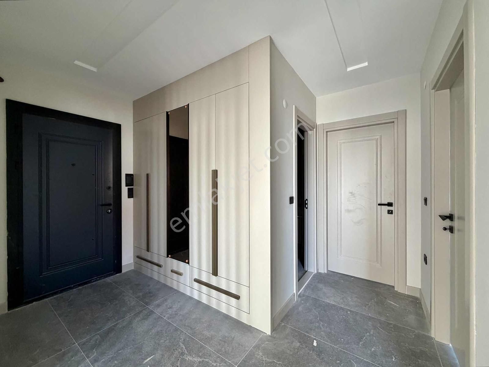 Atakum'da Satılık Mutfak Salon Ayrı Lüks Geniş Balkon 2+1 - Görsel 10