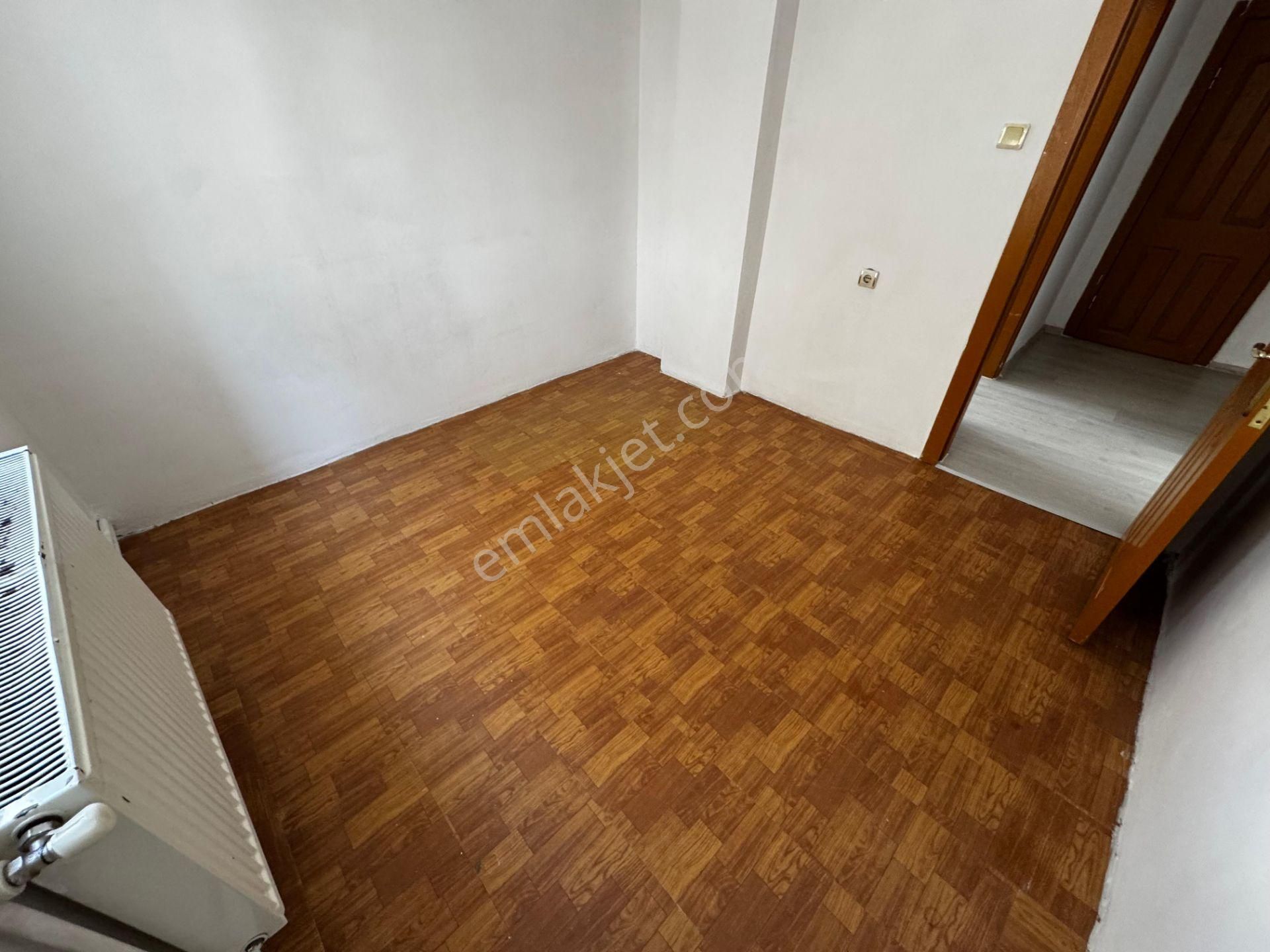 Es-as Emlaktan Selçukluda Ara Katta 3+1 Kiralık Daire - Görsel 14